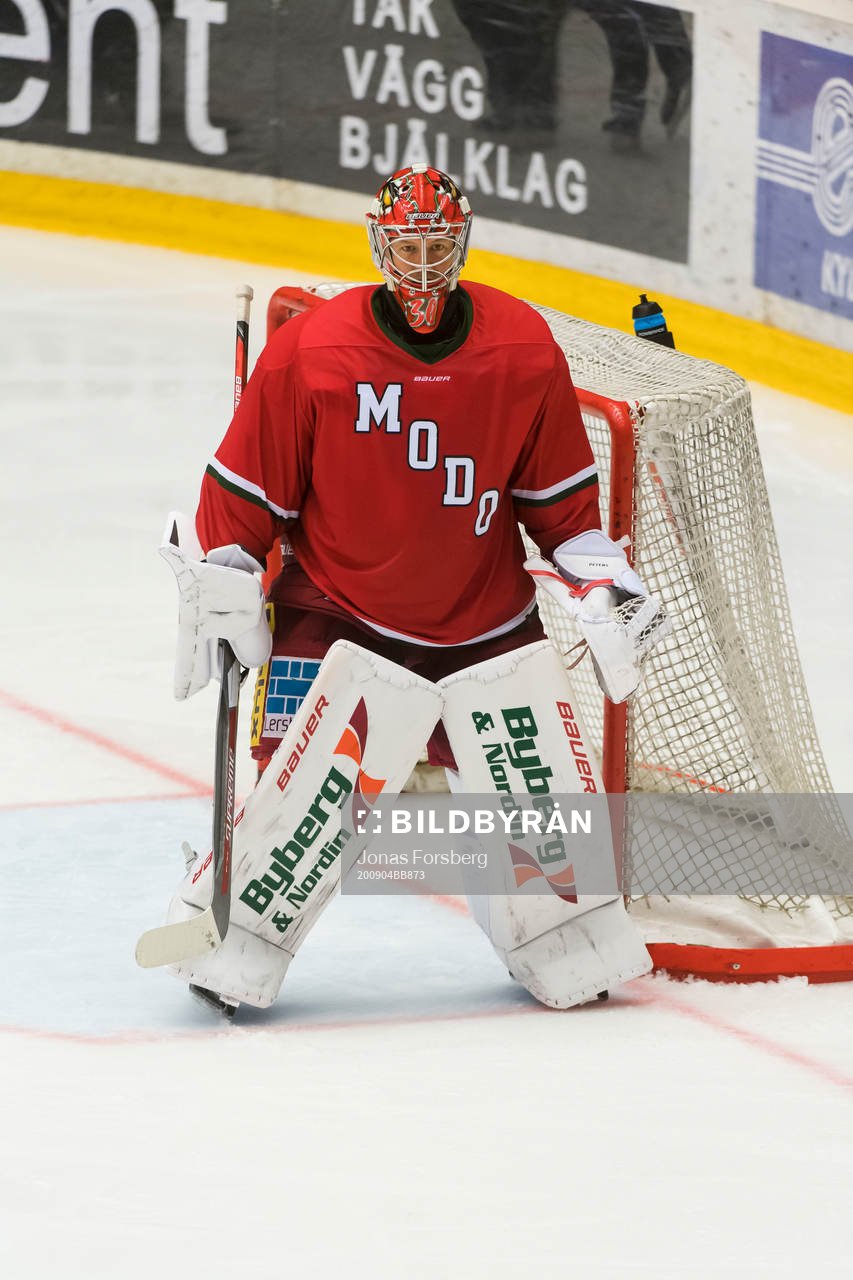 Modos målvakt Anthony Peters
