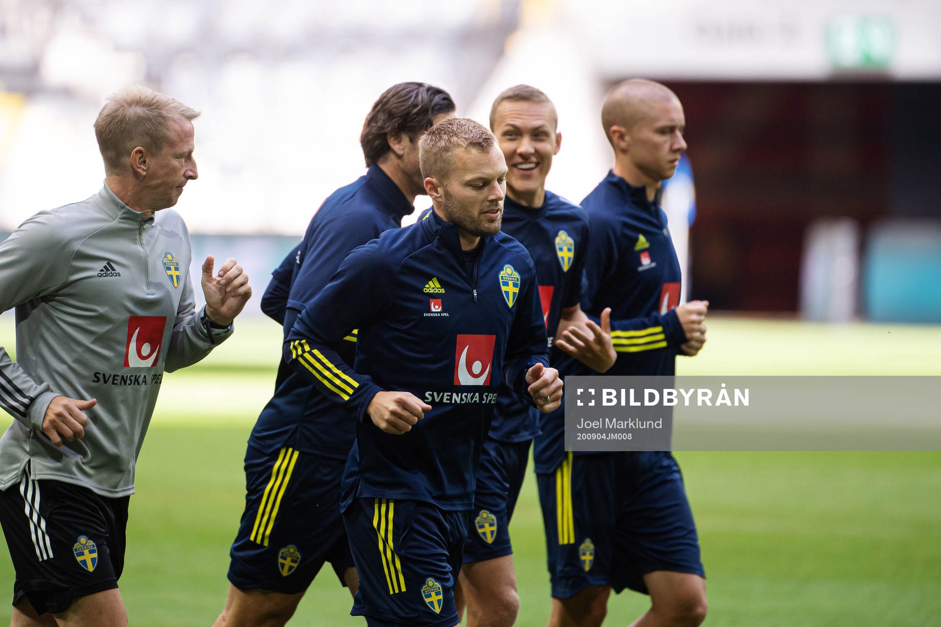 Fredrik Larsson, physiotherapist, and Sebastian Larsson of the Swedish national football team during a training session on September 4, 2020 in Stockholm.
