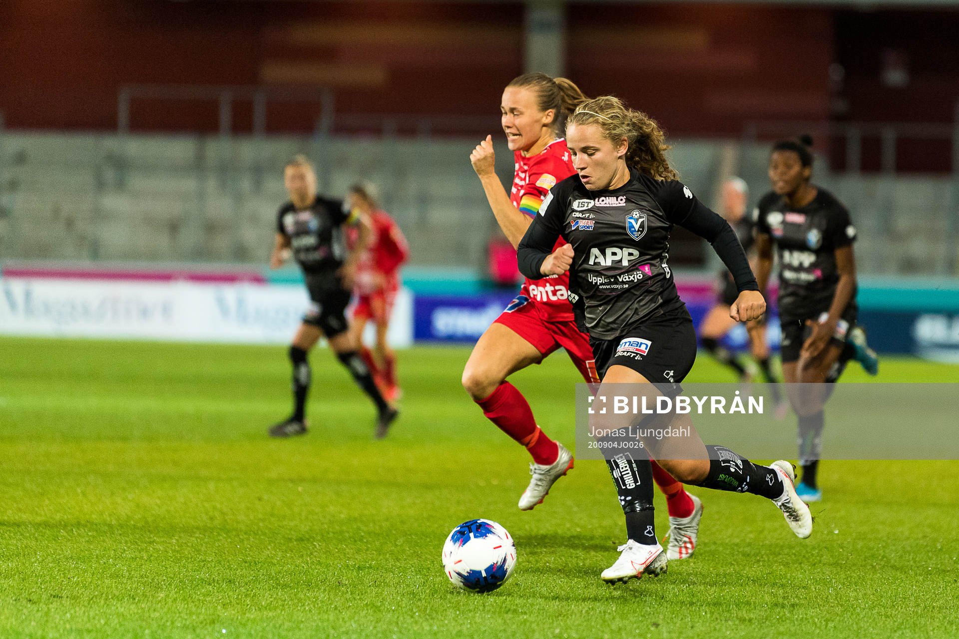 Växjös Signe Holt Andersen och Örebros Frida Abrahamsson