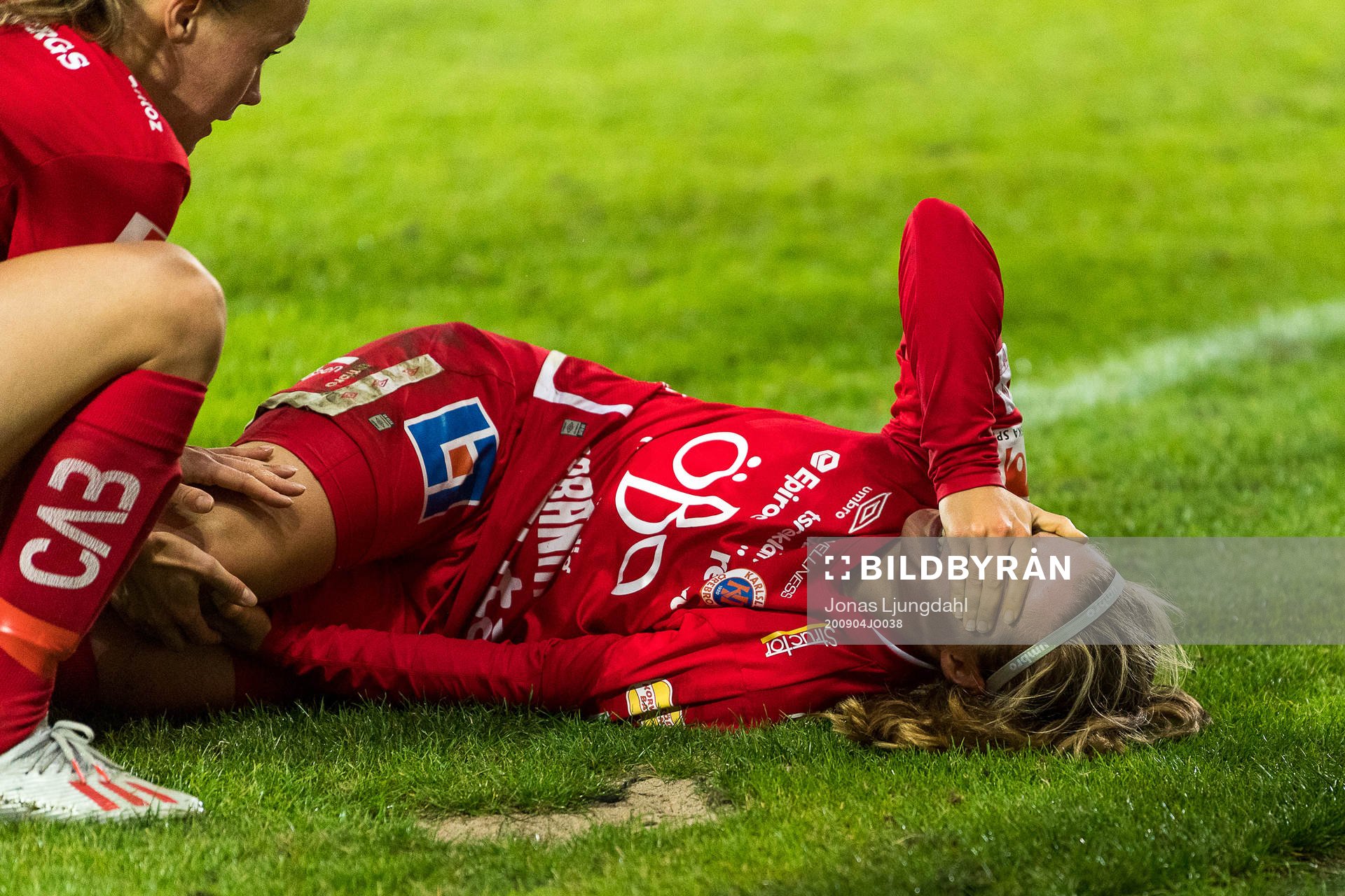 Örebros Heidi Kollanen har ont