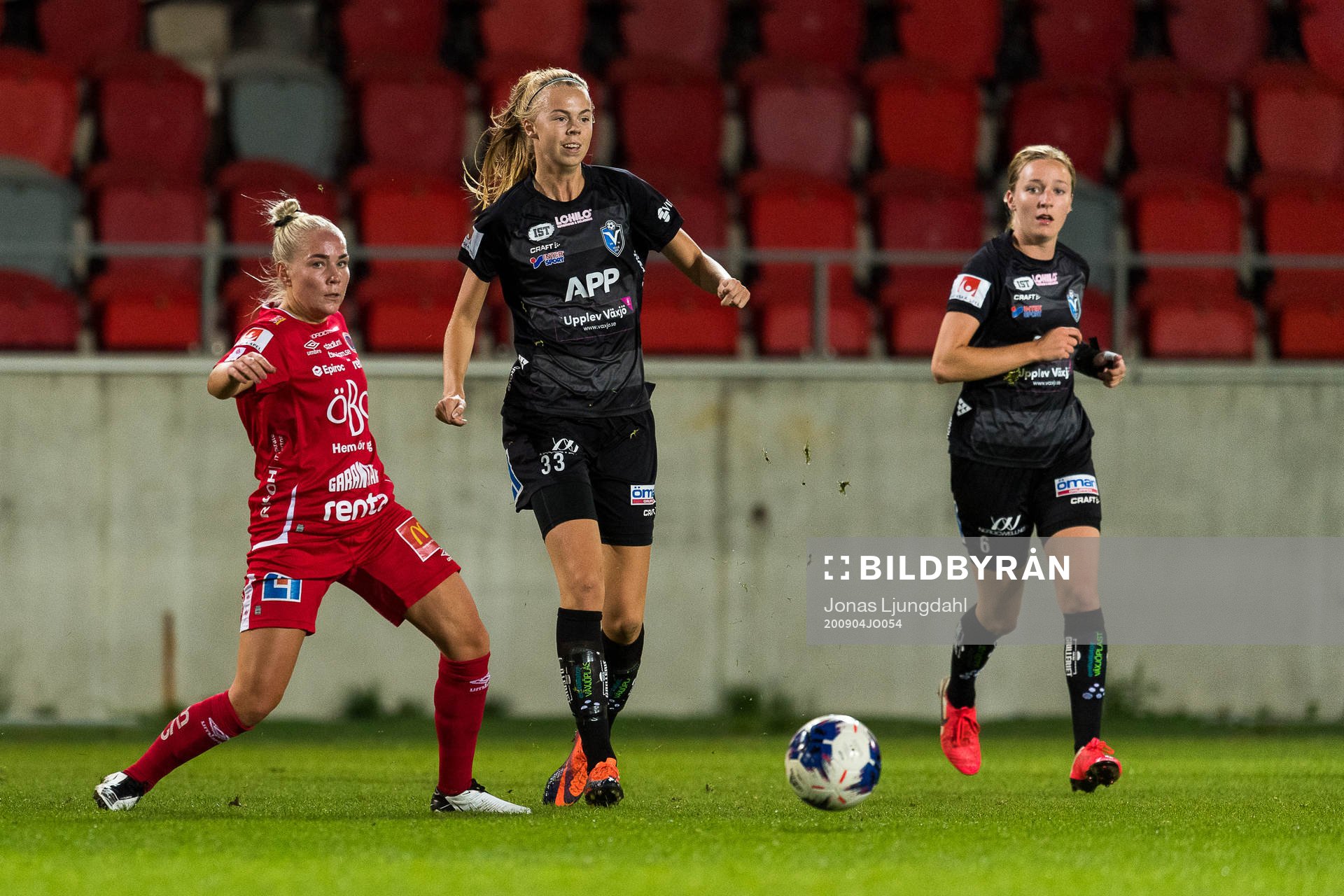 Örebros Ellen Karlsson och Växjös Elin Nilsson