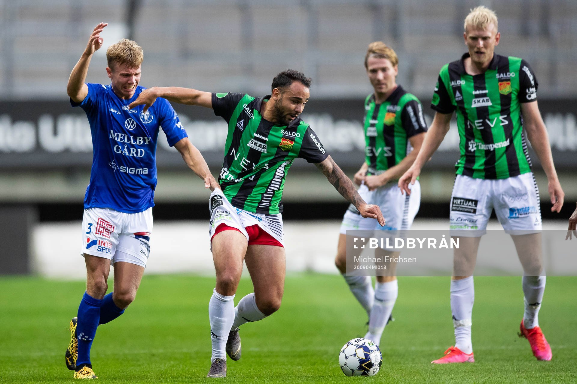 Trelleborgs Niklas Vesterlund och GAIS Richard Yarsuvat
