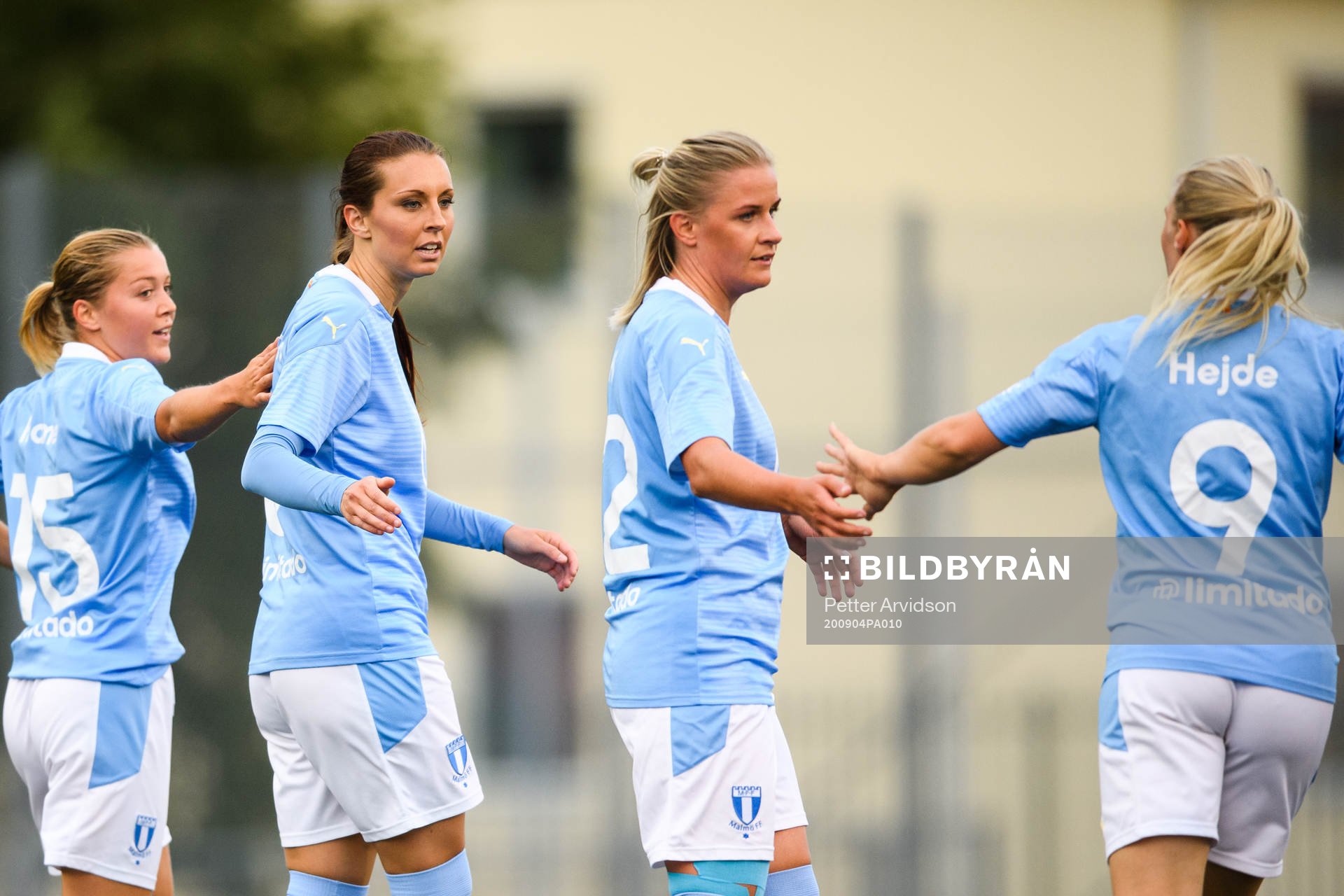 Malmö FFs Malin Gunnarsson jublar med Elvira Ramel,