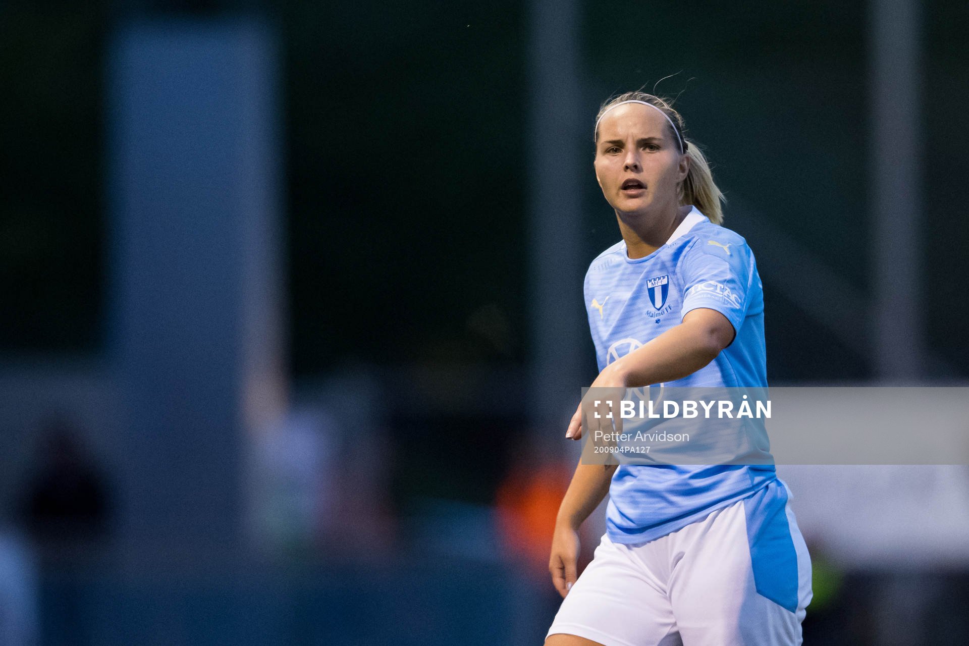 Malmö FFs Johanna Fredriksson under fotbollsmatchen i Division 4 Sydvästra Skåne mellan Malmö City och Malmö FF den 4 september 2020 i Malmö.