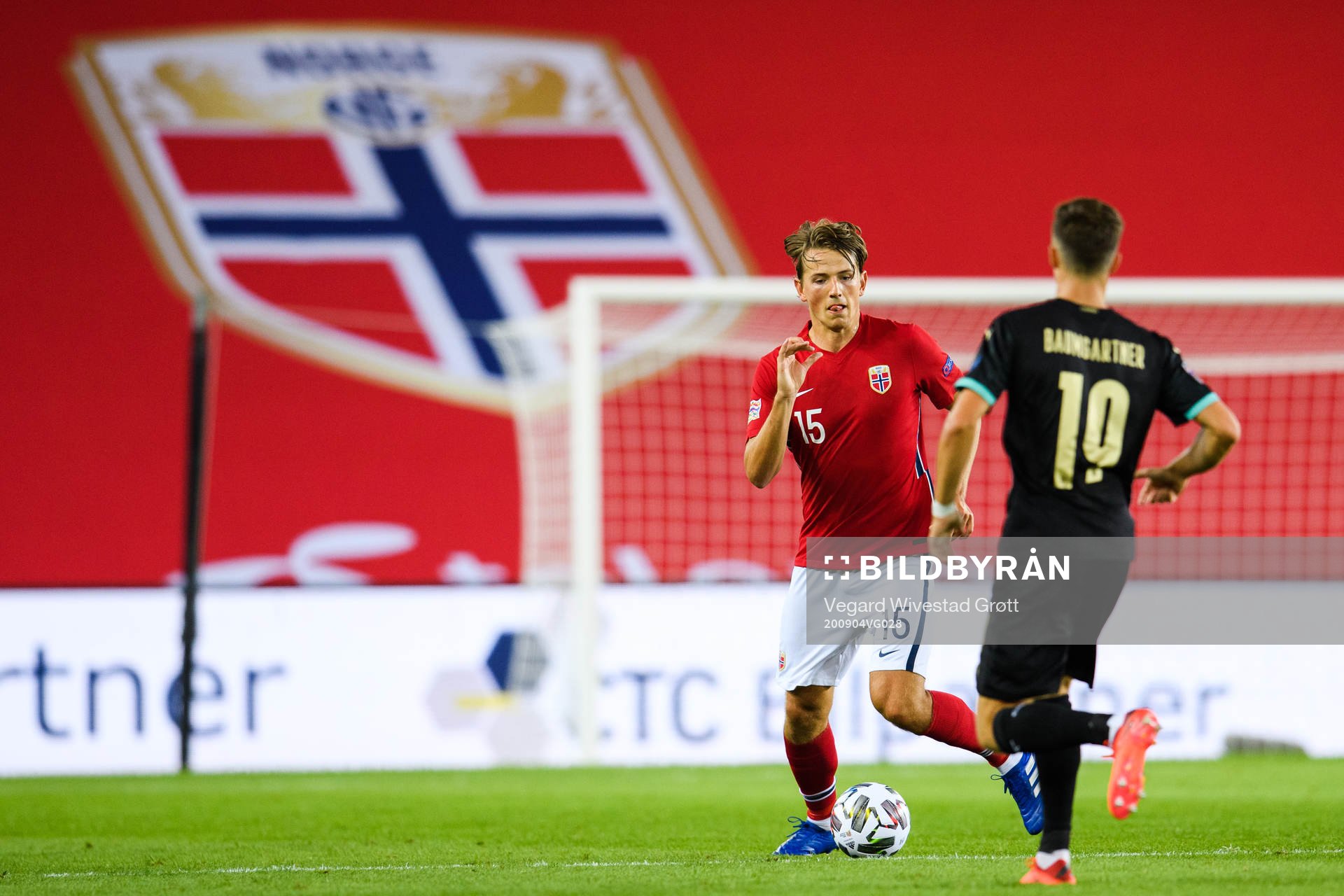 Sander Berge of Norway and Christoph Baumgartner of Austria