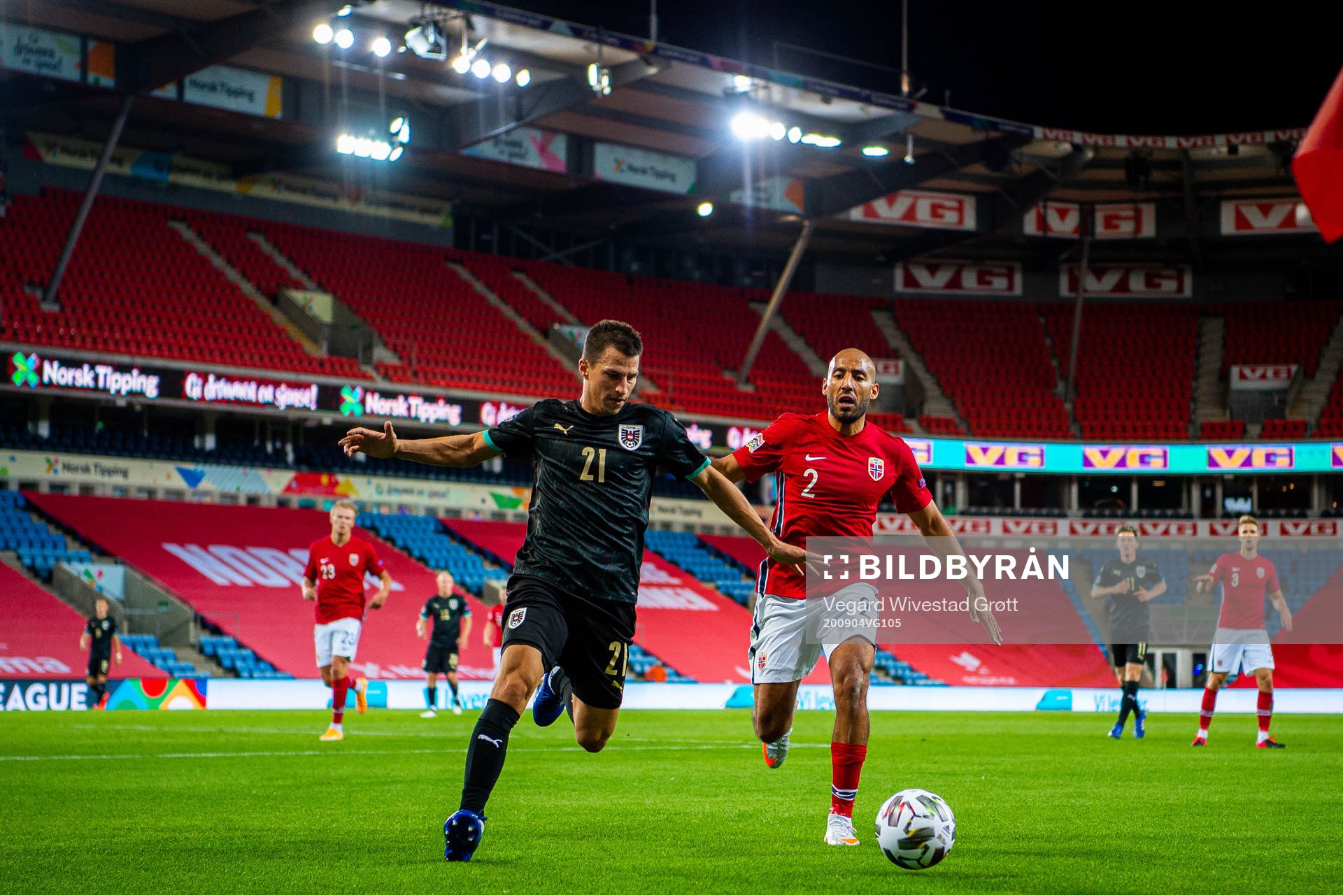 Stefan Lainer of Austria and Haitam Aleesami of Norway