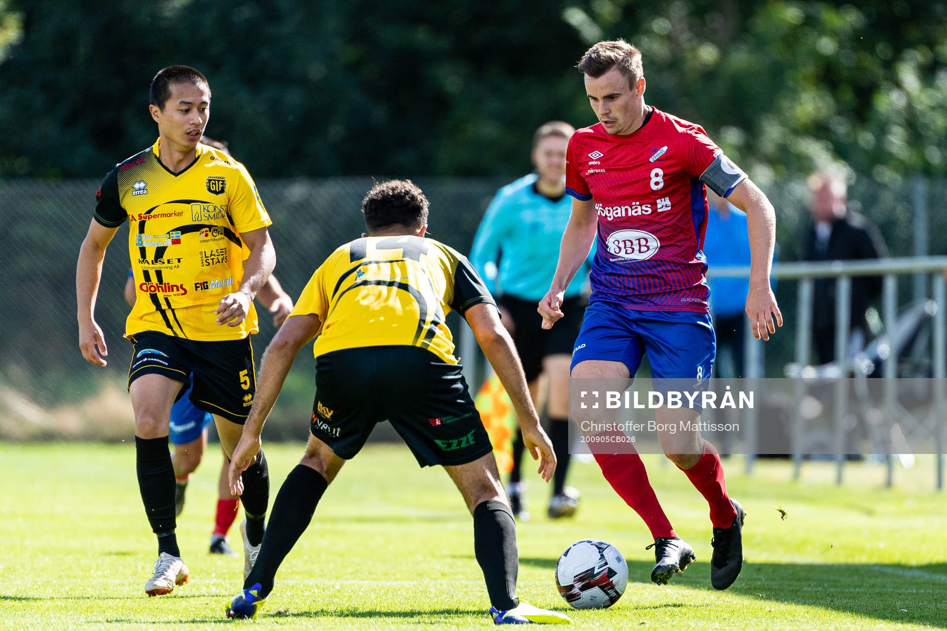 Höganäs Oskar Lindblom mot Gnosjös Anders Luu