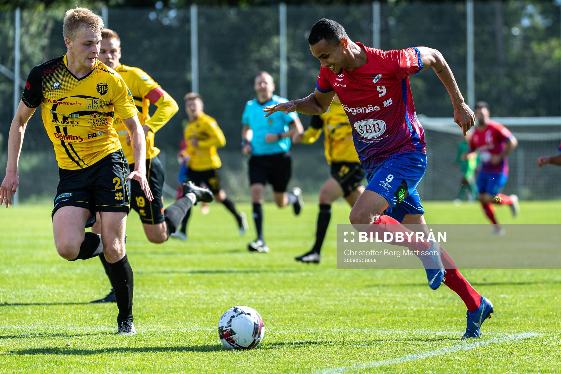 Höganäs Samuel Aziz mot Gnosjös Hugo Carlsén