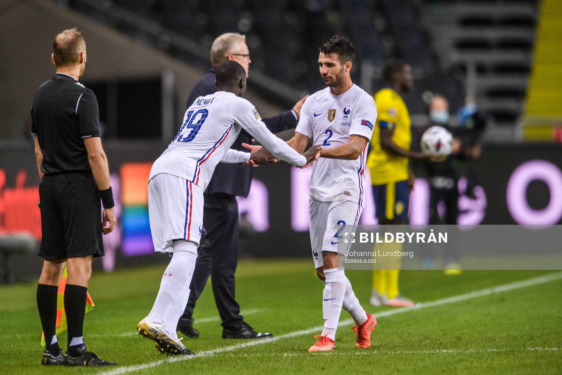Ferland Mendy changes with Léo Dubois of France