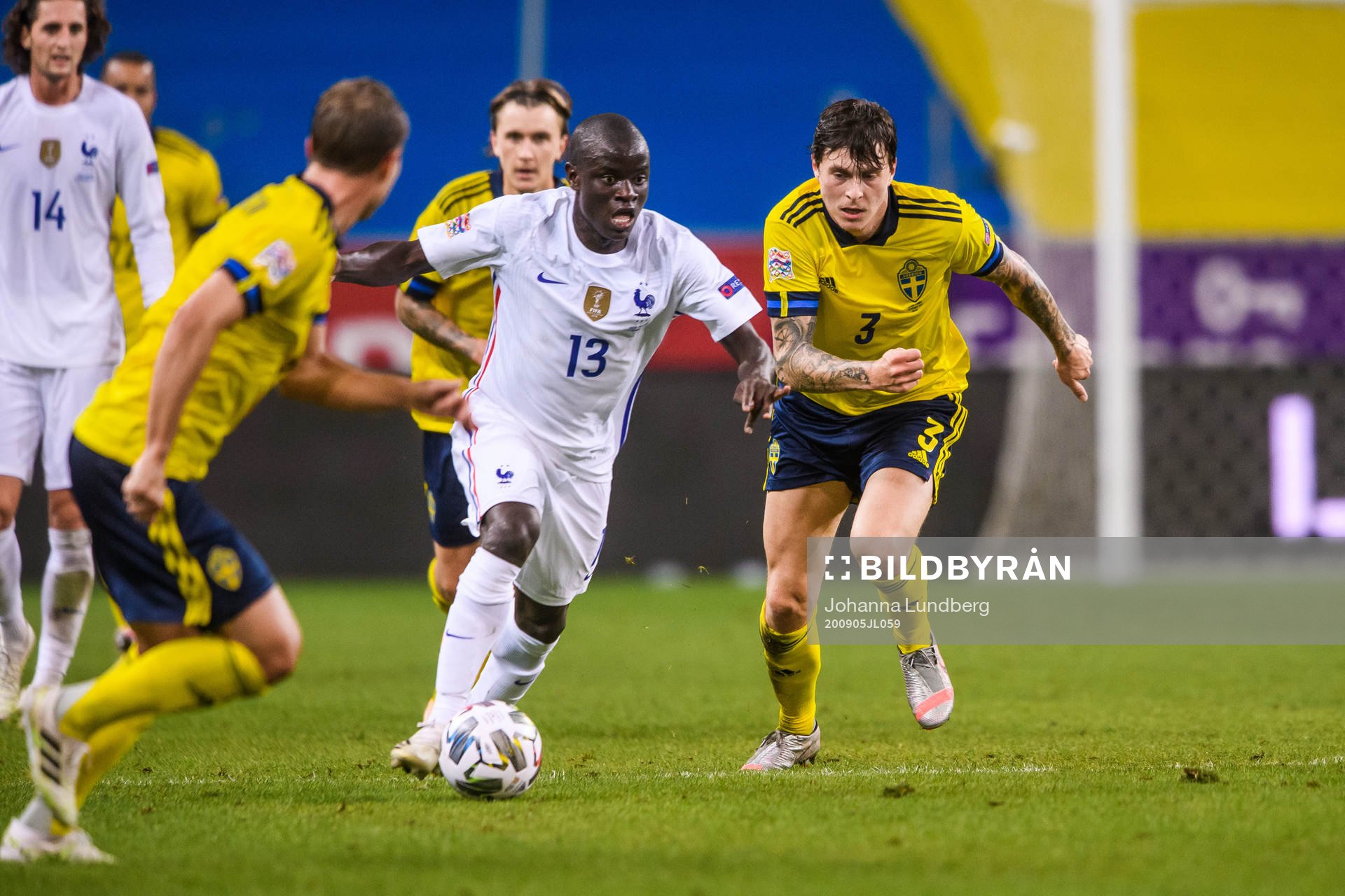 N'Golo Kanté of France Victor Nilsson Lindelöf of Sweden