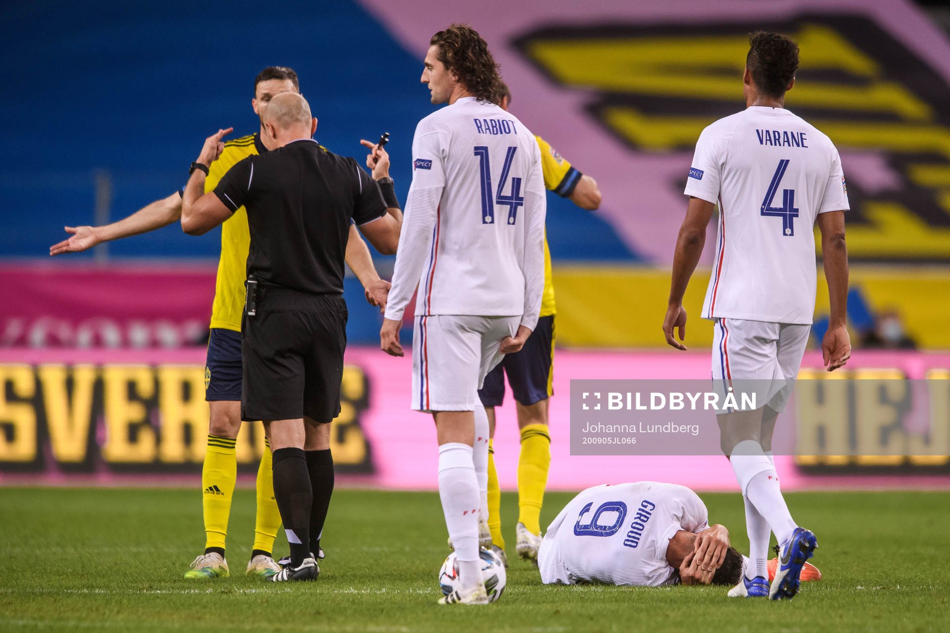 Olivier Giroud of France in pain