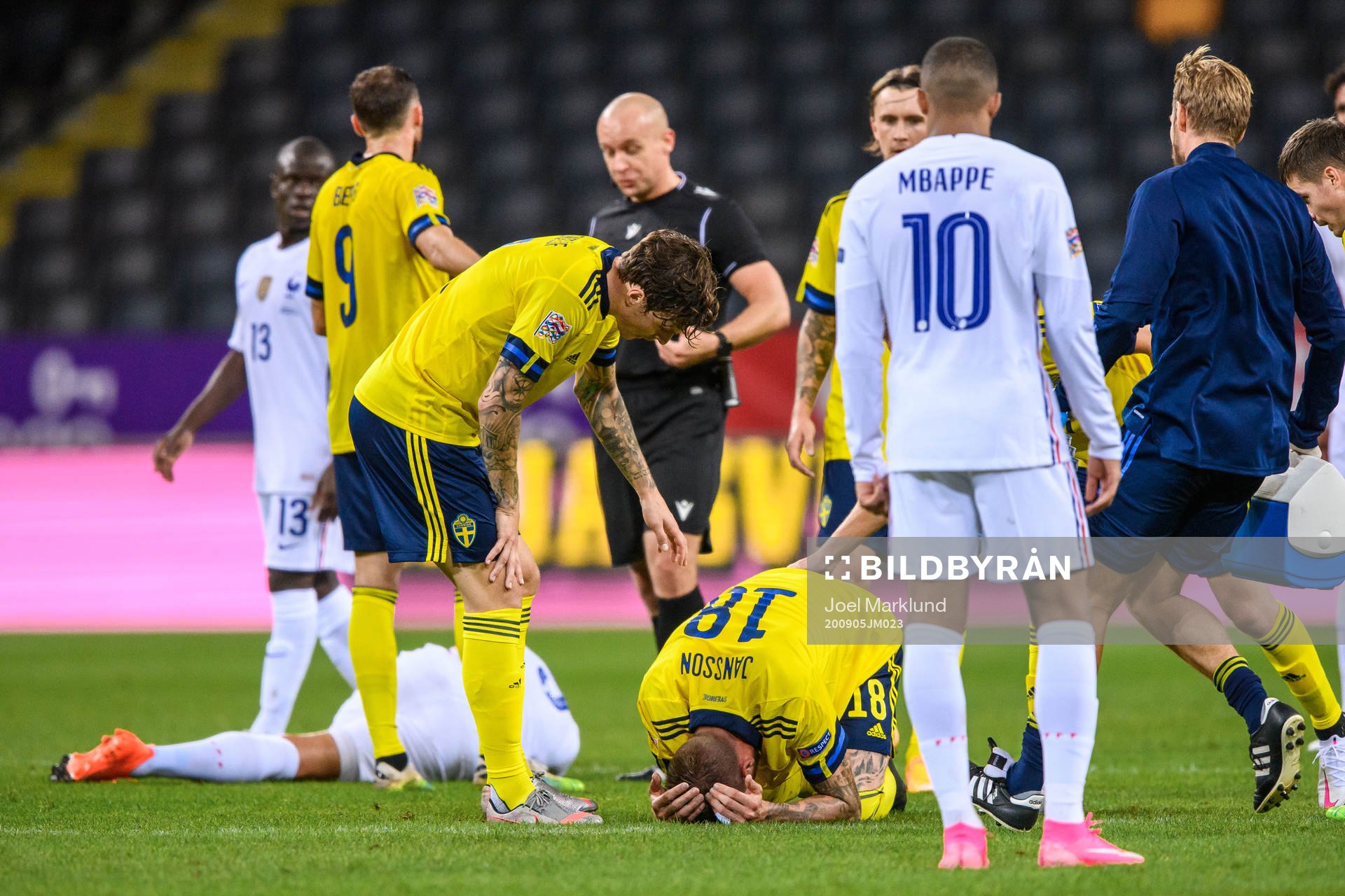 Pontus Jansson of Sweden in pain