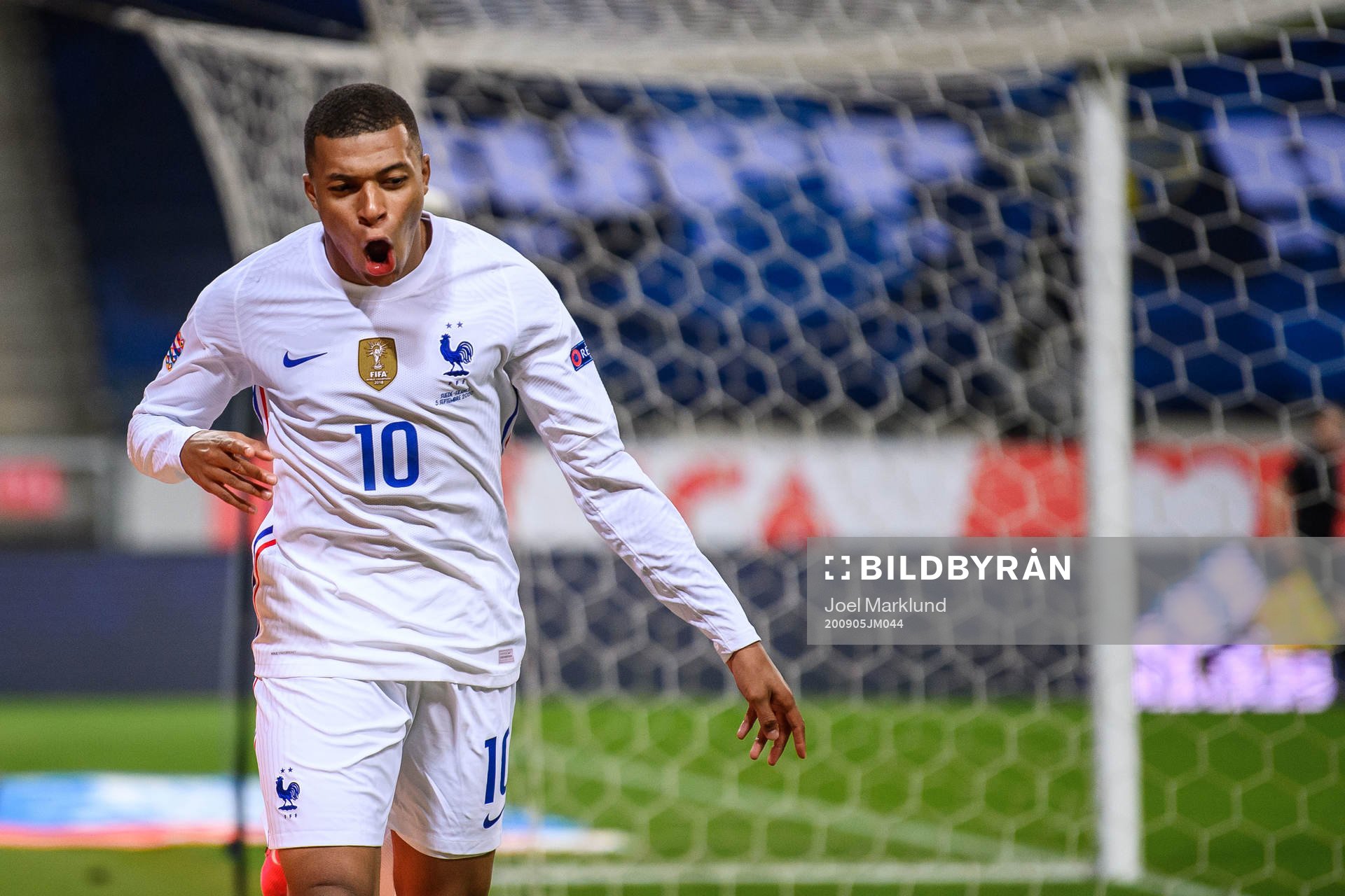 Kylian Mbappé of France celebrates