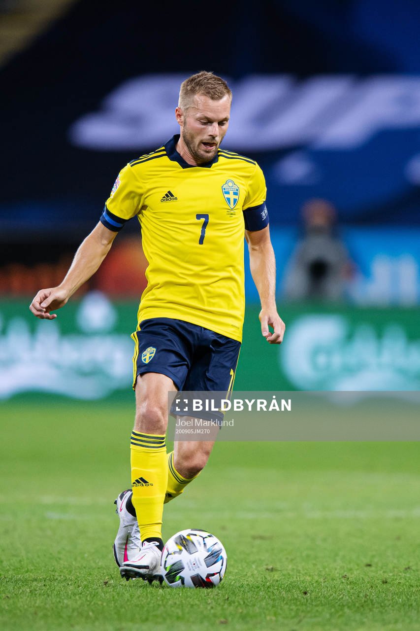 Sebastian Larsson of Sweden