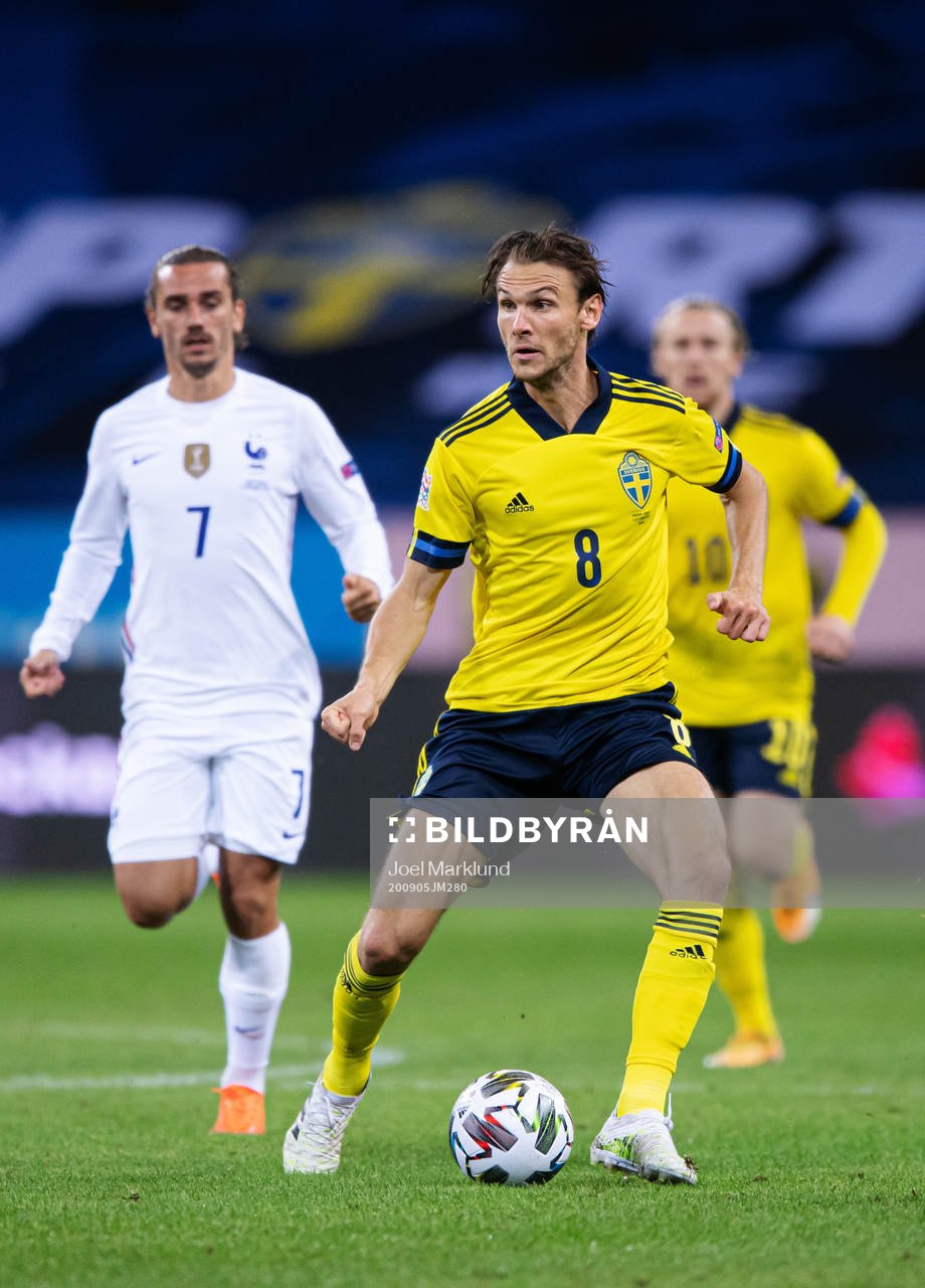 Albin Ekdal of Sweden