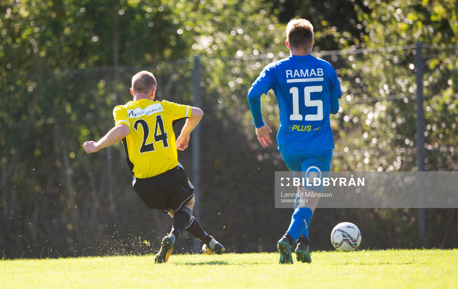 IFK Hässleholms Albin Nilsson kvitterar till 1-1 och