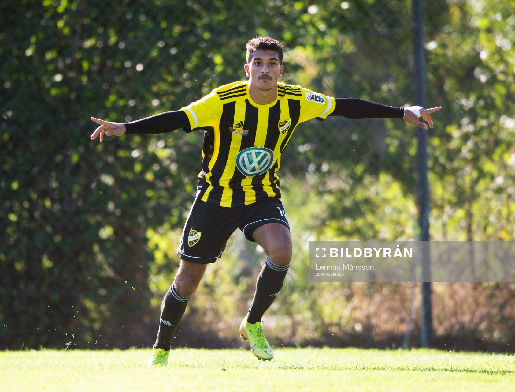 IFK Hässleholms Mustafa Owaid gör segermålet 1-2 och