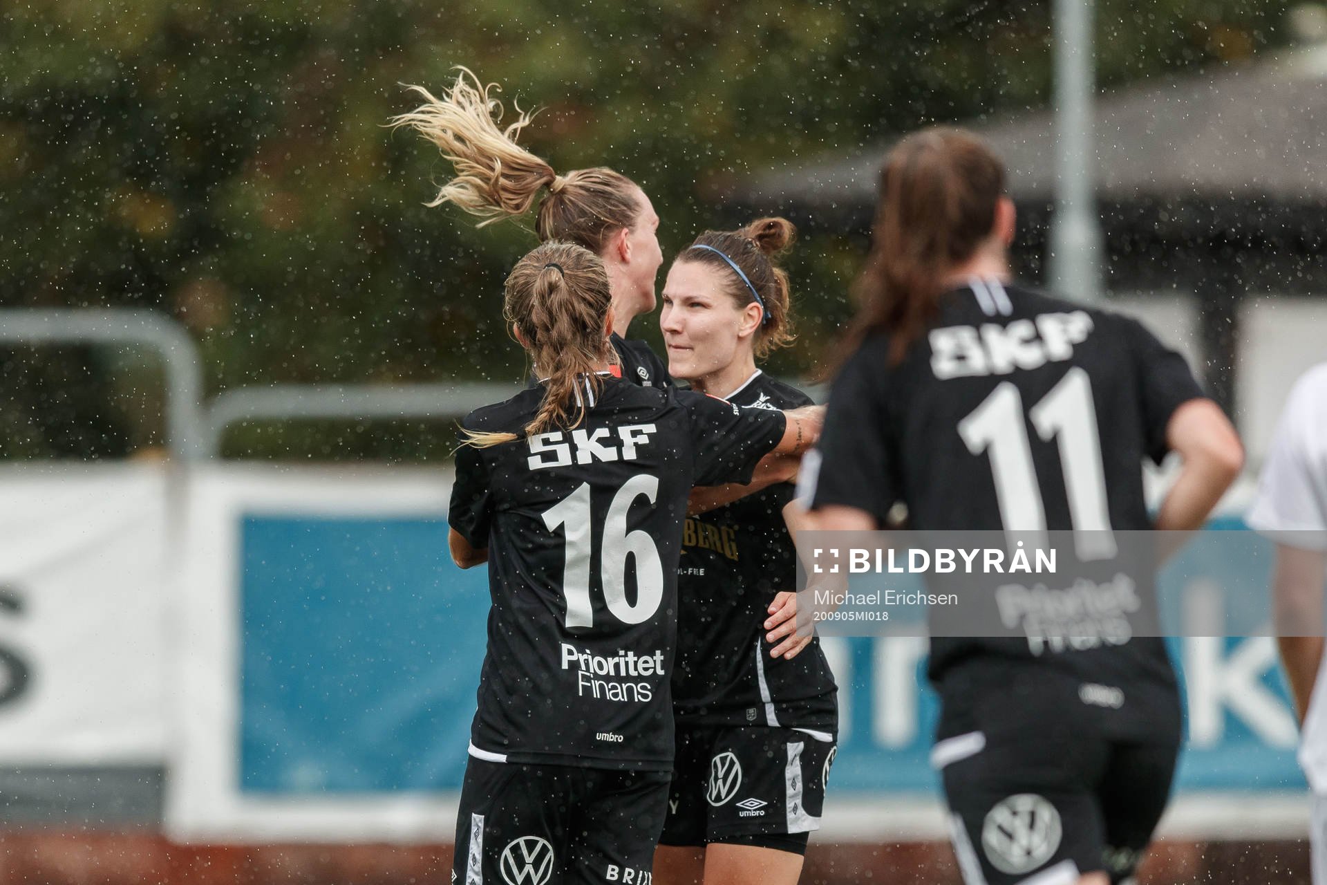 Göteborgs Natalia Kuikka jublar med lagkamrater