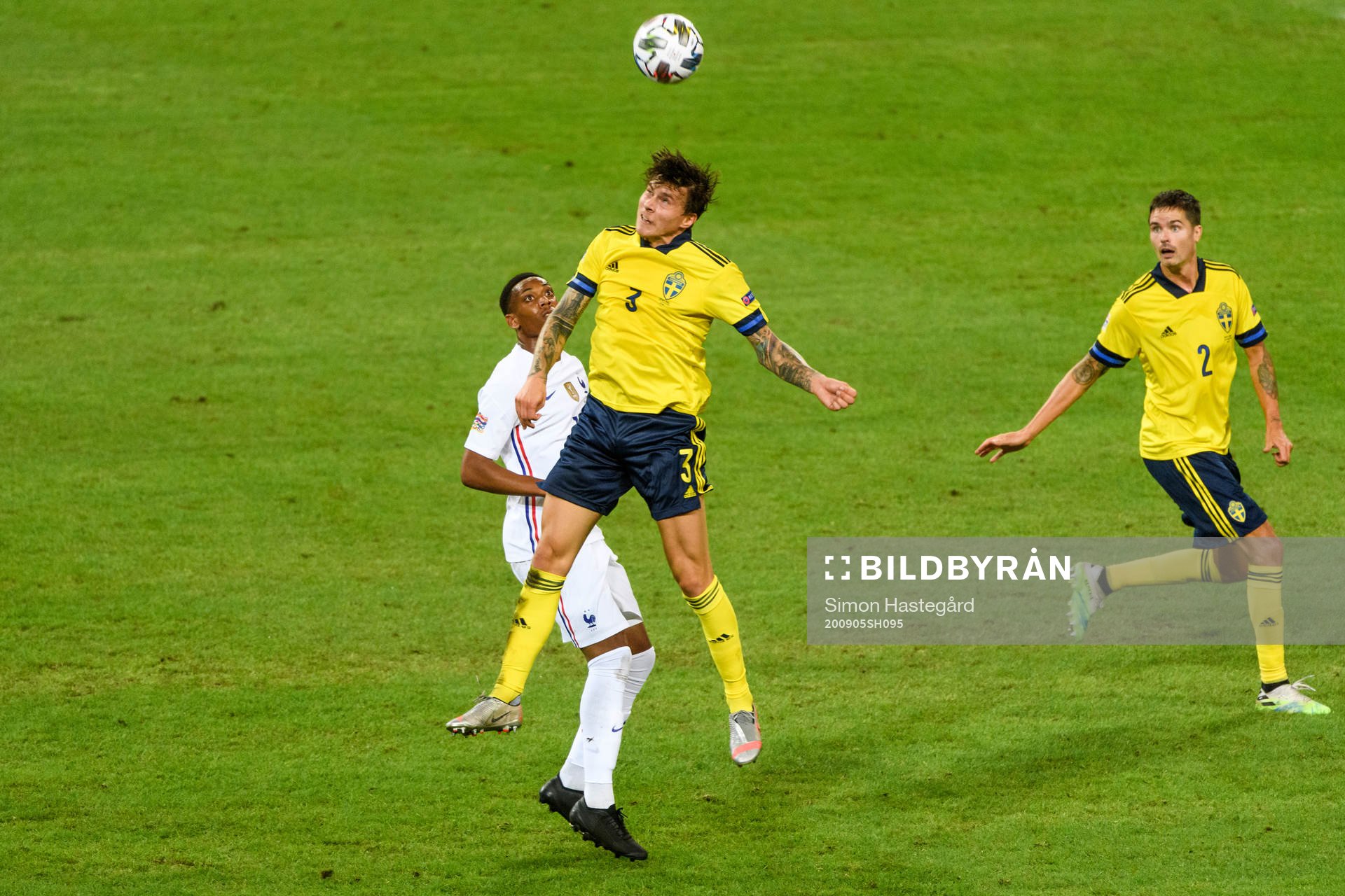 Victor Nilsson Lindelöf and Mikael Lustig of Sweden