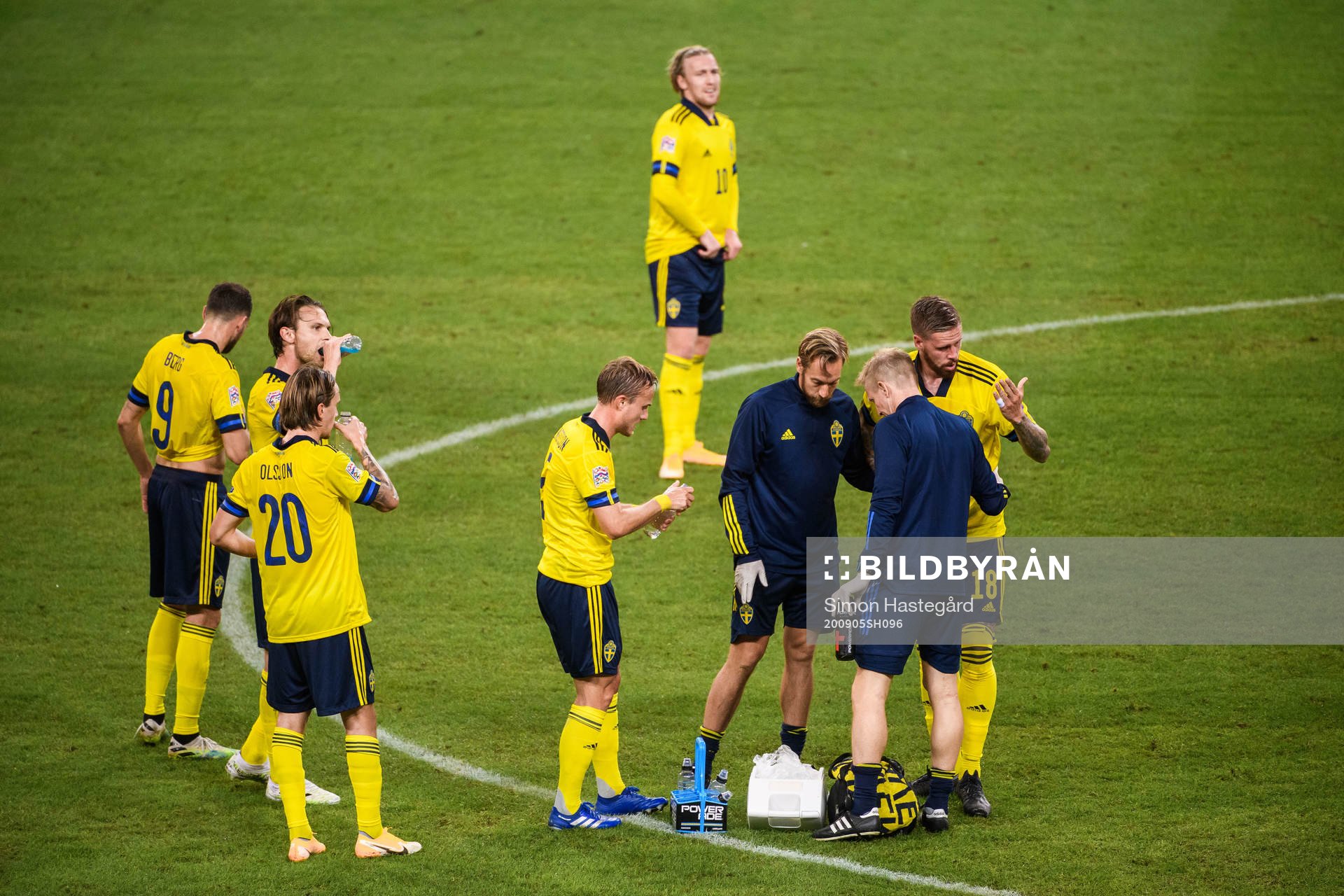 Pontus Jansson of Sweden receives medical attention