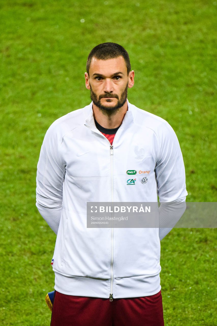 Goalkeeper Hugo Lloris of France