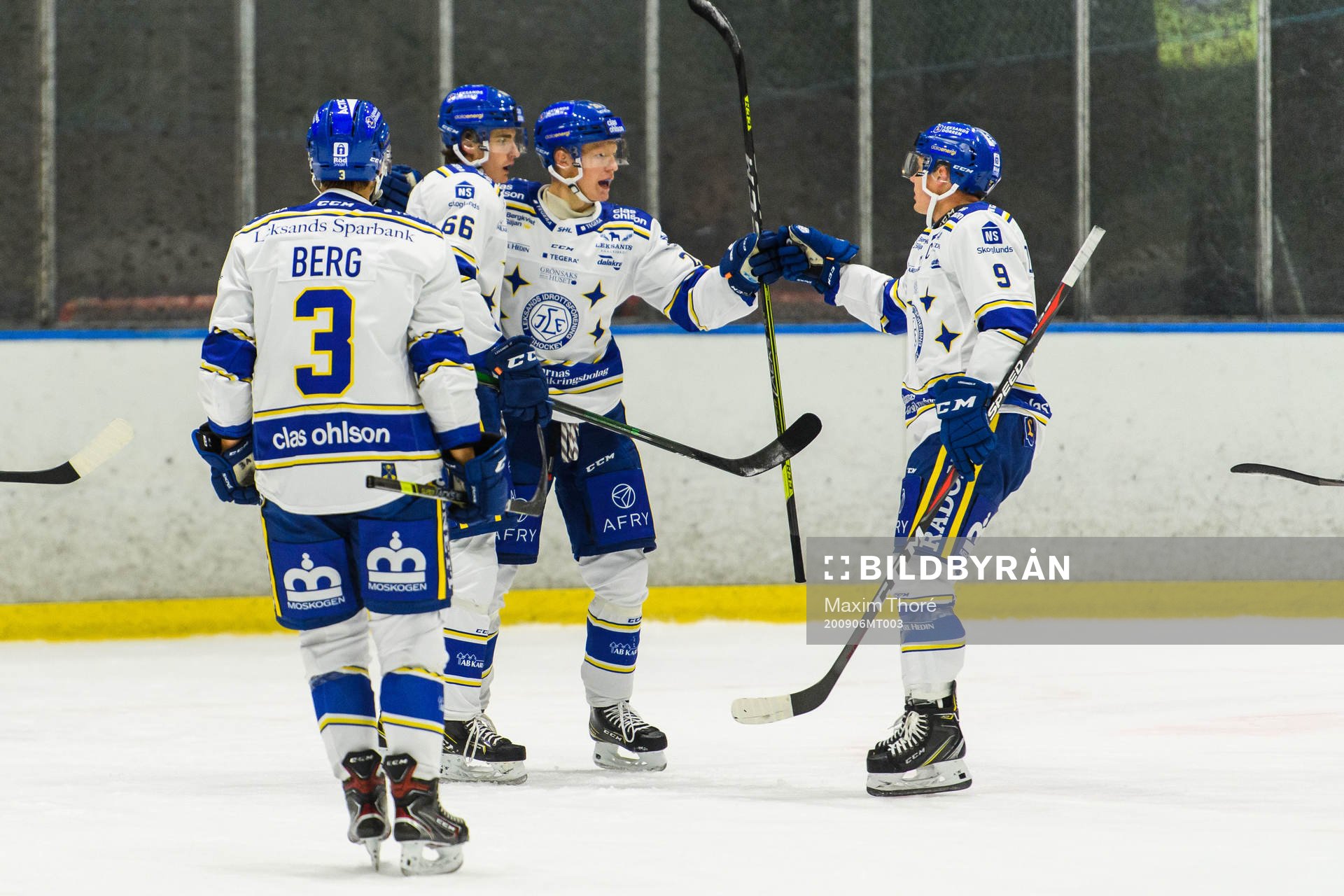 Leksands Emil Heineman jublar med lagkamrater