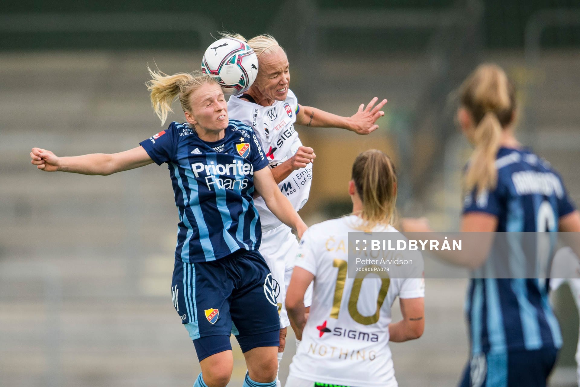 Djurgårdens Amander Kander och Rosengårds Caroline Seger
