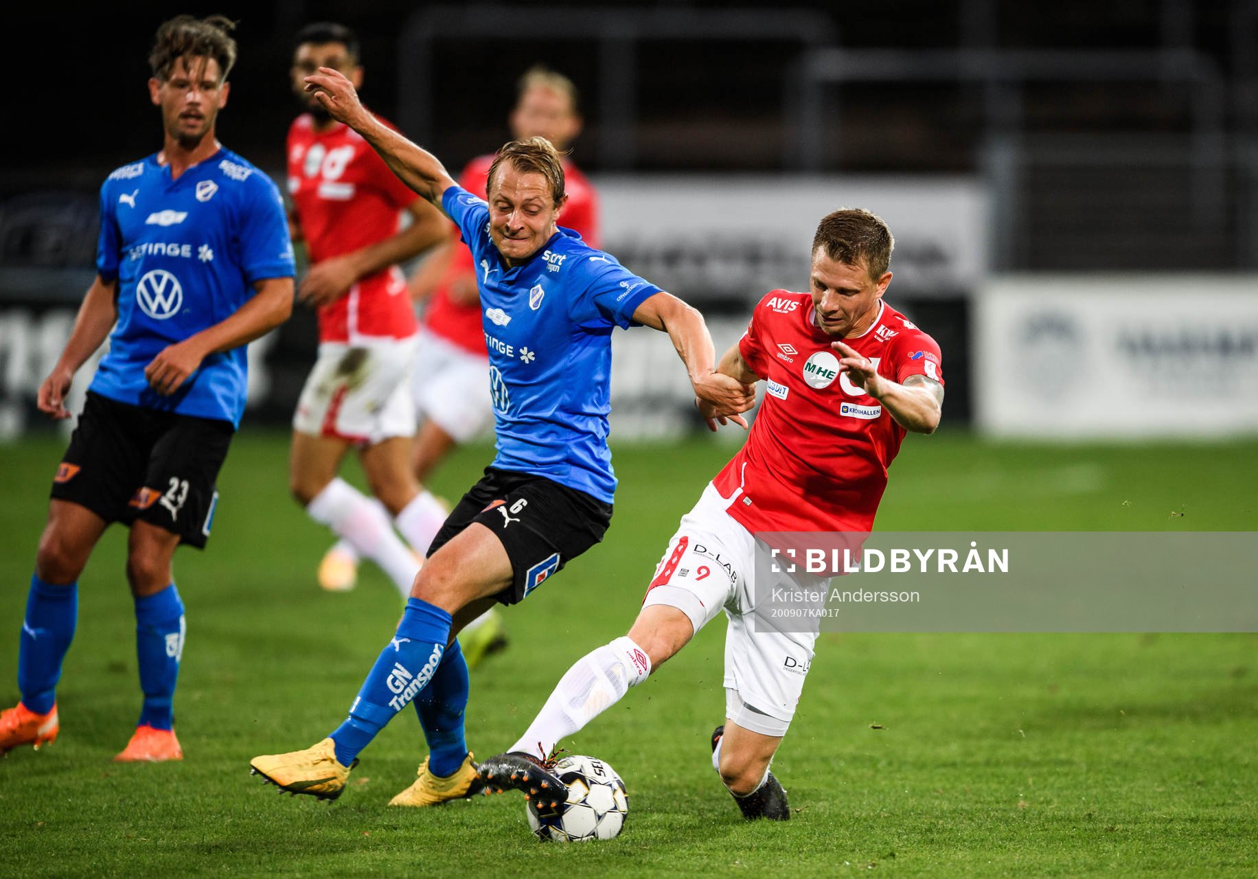 Halmstads Joel Allansson och Degerfors Johan Bertilsson