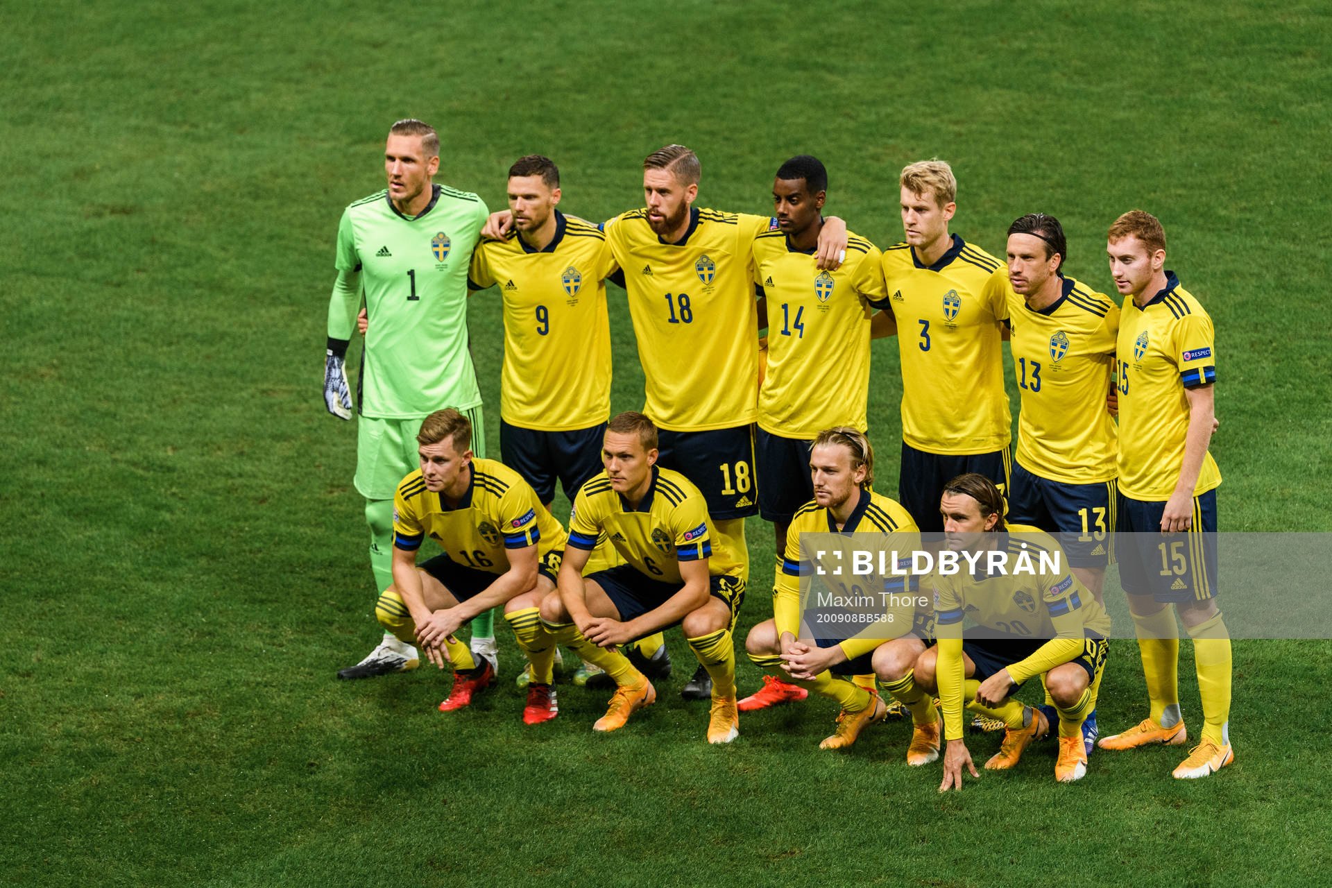 The starting eleven of Sweden pose for a team photo