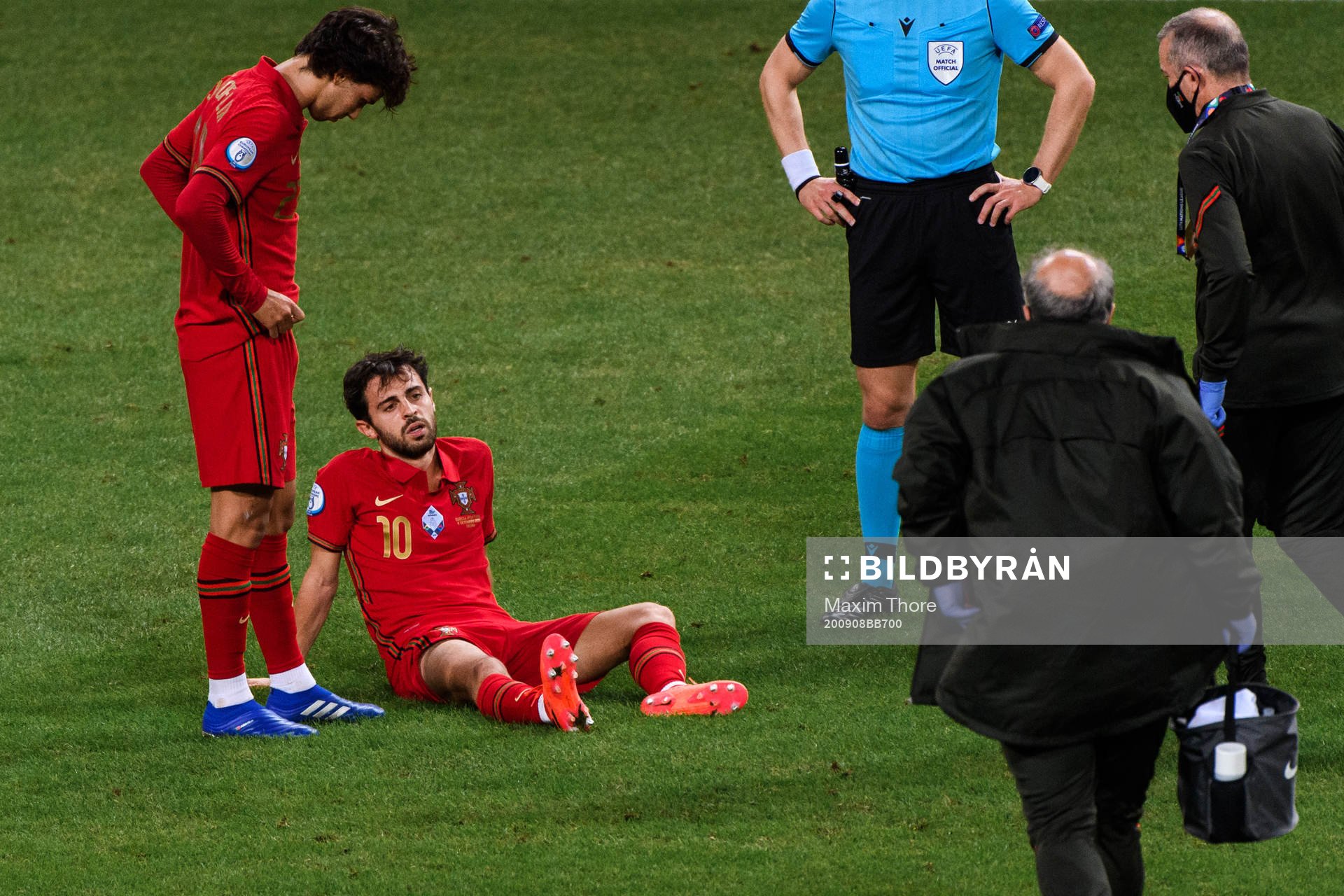 Bernardo Silva of Portugal in pain