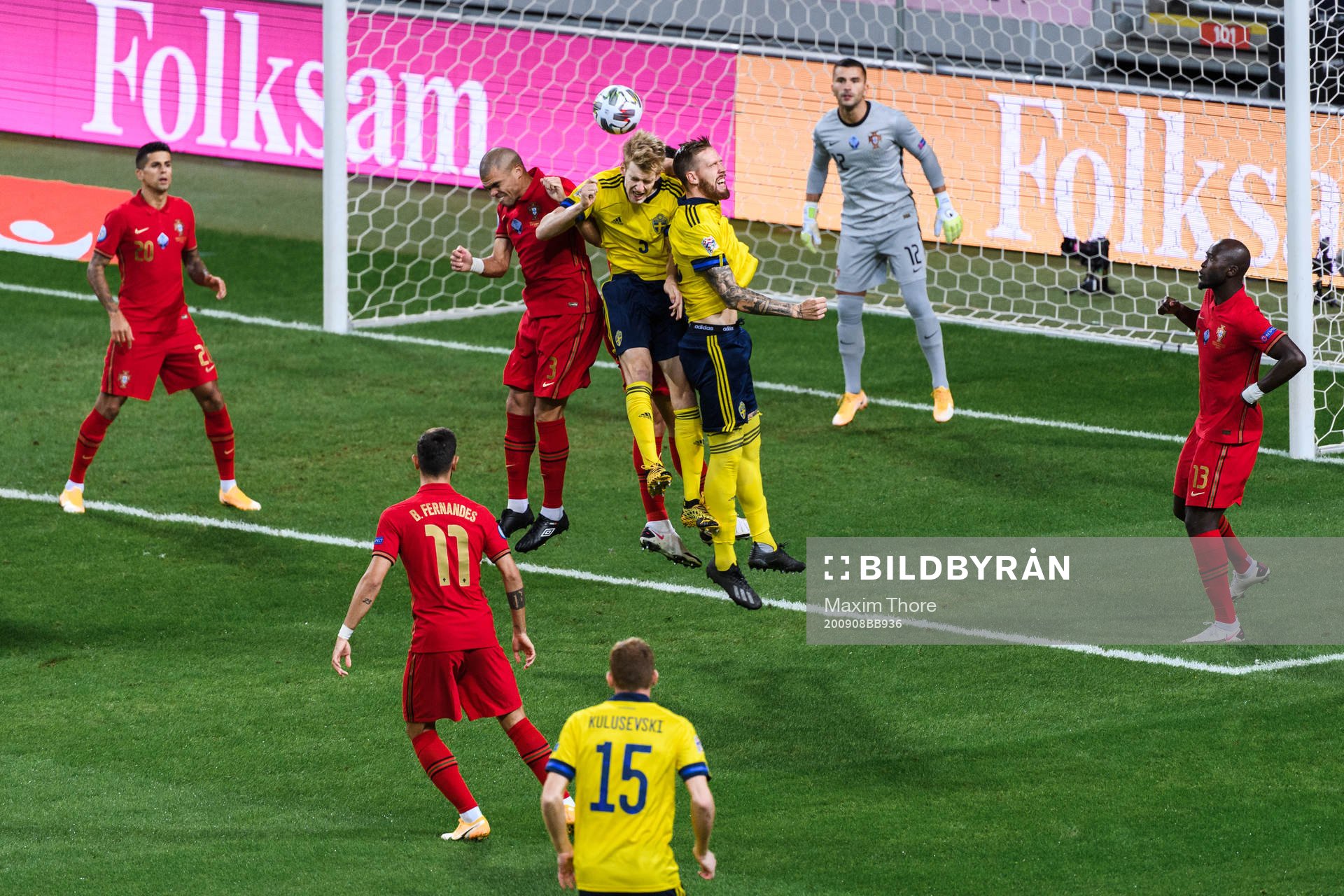 Filip Helander and Pontus Jansson of Sweden