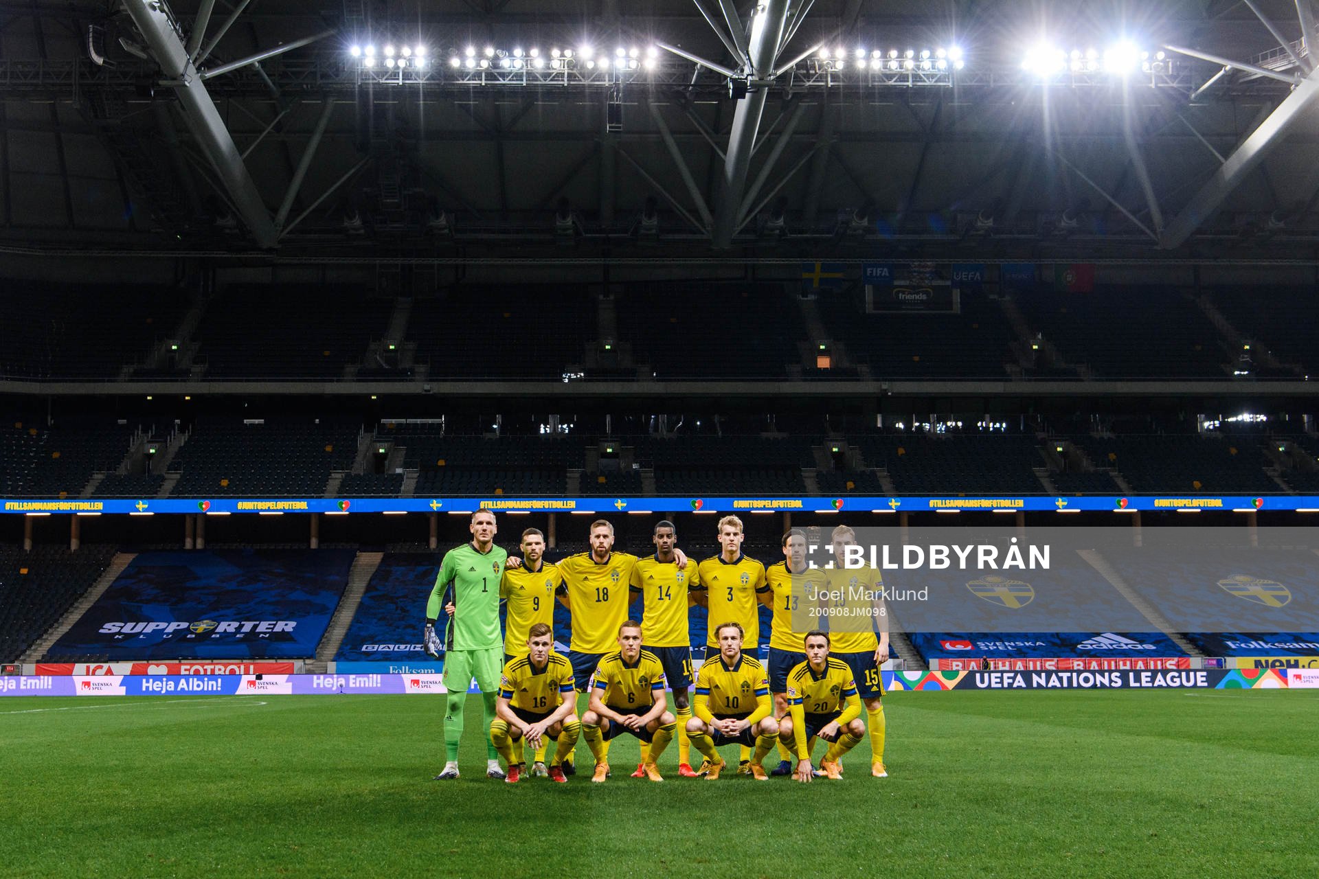 The starting eleven of Sweden pose for a team photo