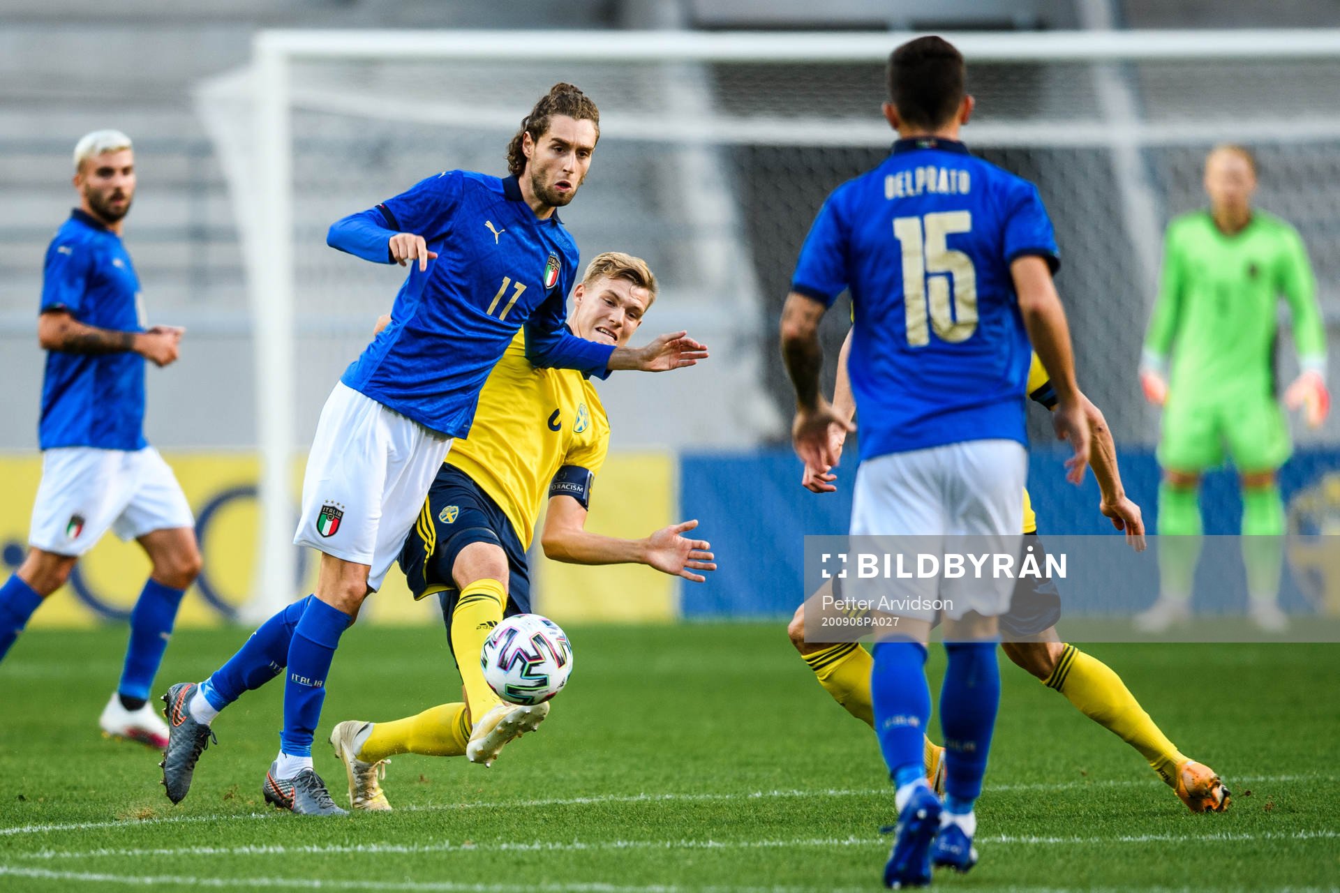 Gianluca Scamacca of Italy and Svante Ingelsson of Sweden