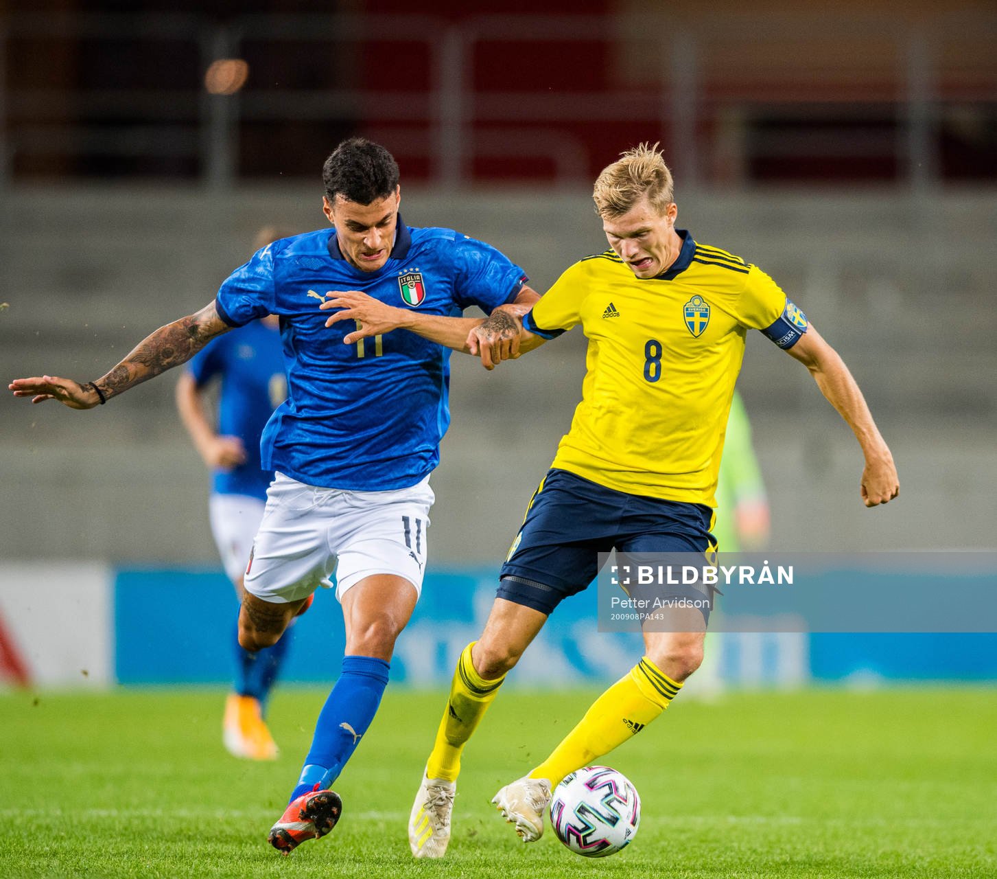 Gianluca Scamacca of Italy and Svante Ingelsson of Sweden