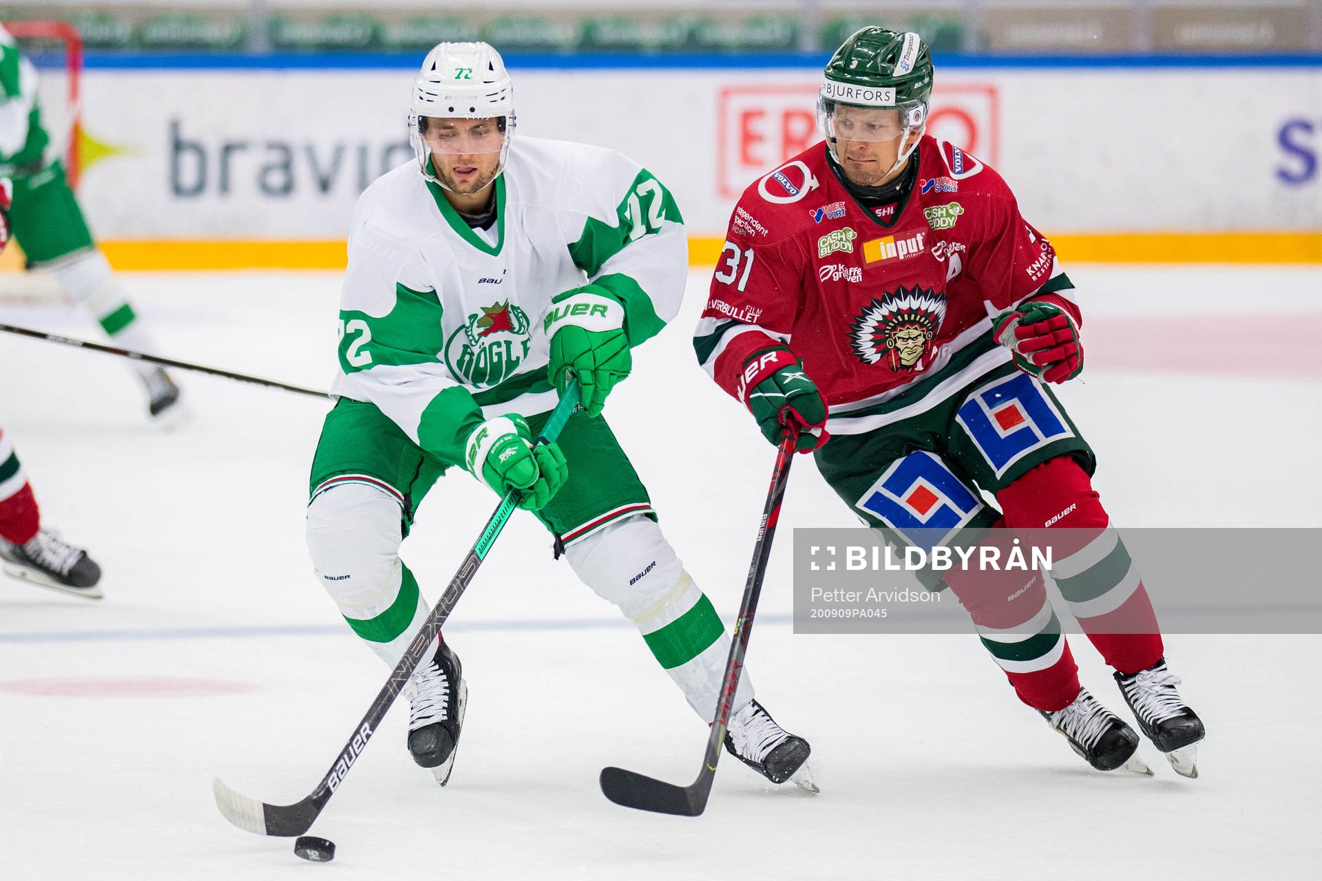 Rögles Daniel Zaar och Frölundas Nicklas Lasu