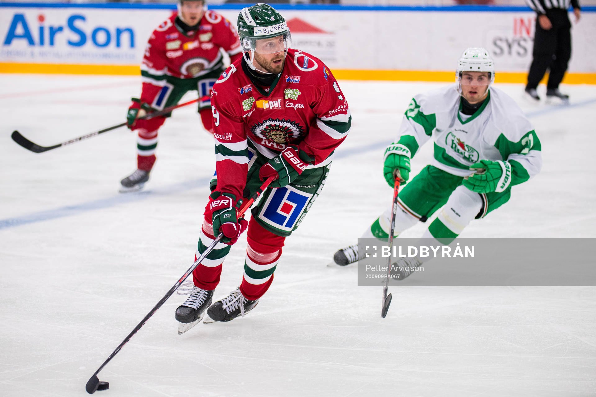 Frölundas Jan Mursak och Rögles Nils Höglander