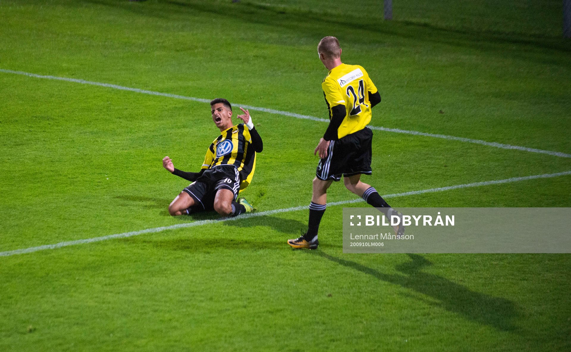 IFK Hässleholms Mustafa Owaid kvitterar till 2-2 i matchen