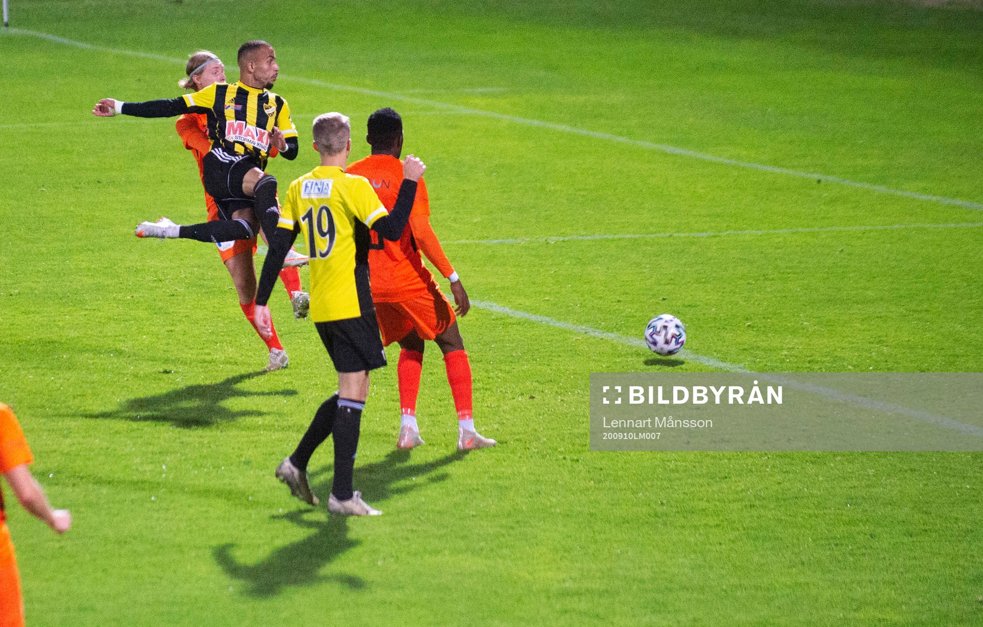 IFK Hässleholms Mohammed Hamdan gör 3-2 i matchen mellan