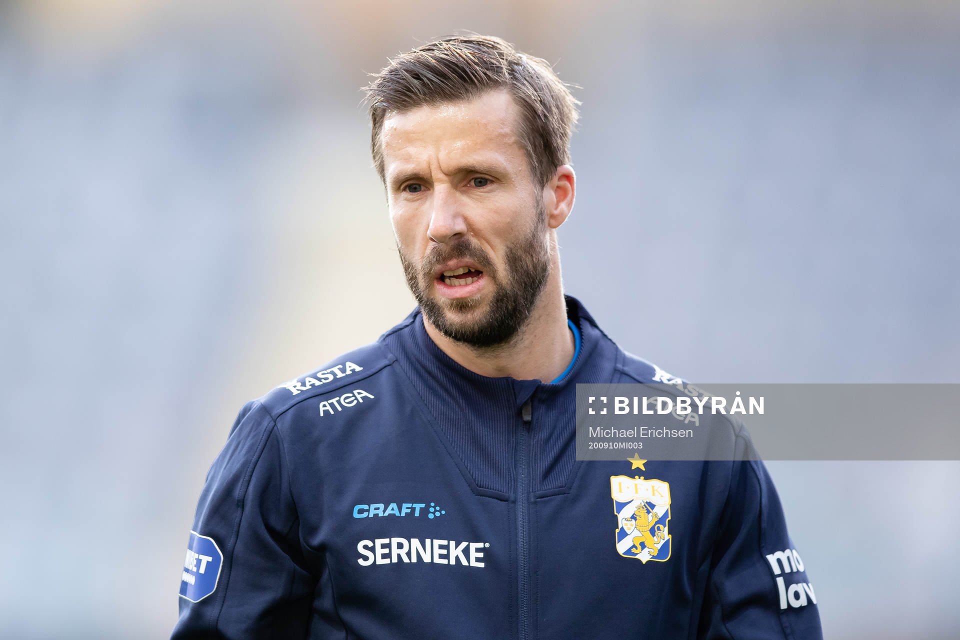 IFK Göteborgs Mattias Bjärsmyr innan fotbollsmatchen i