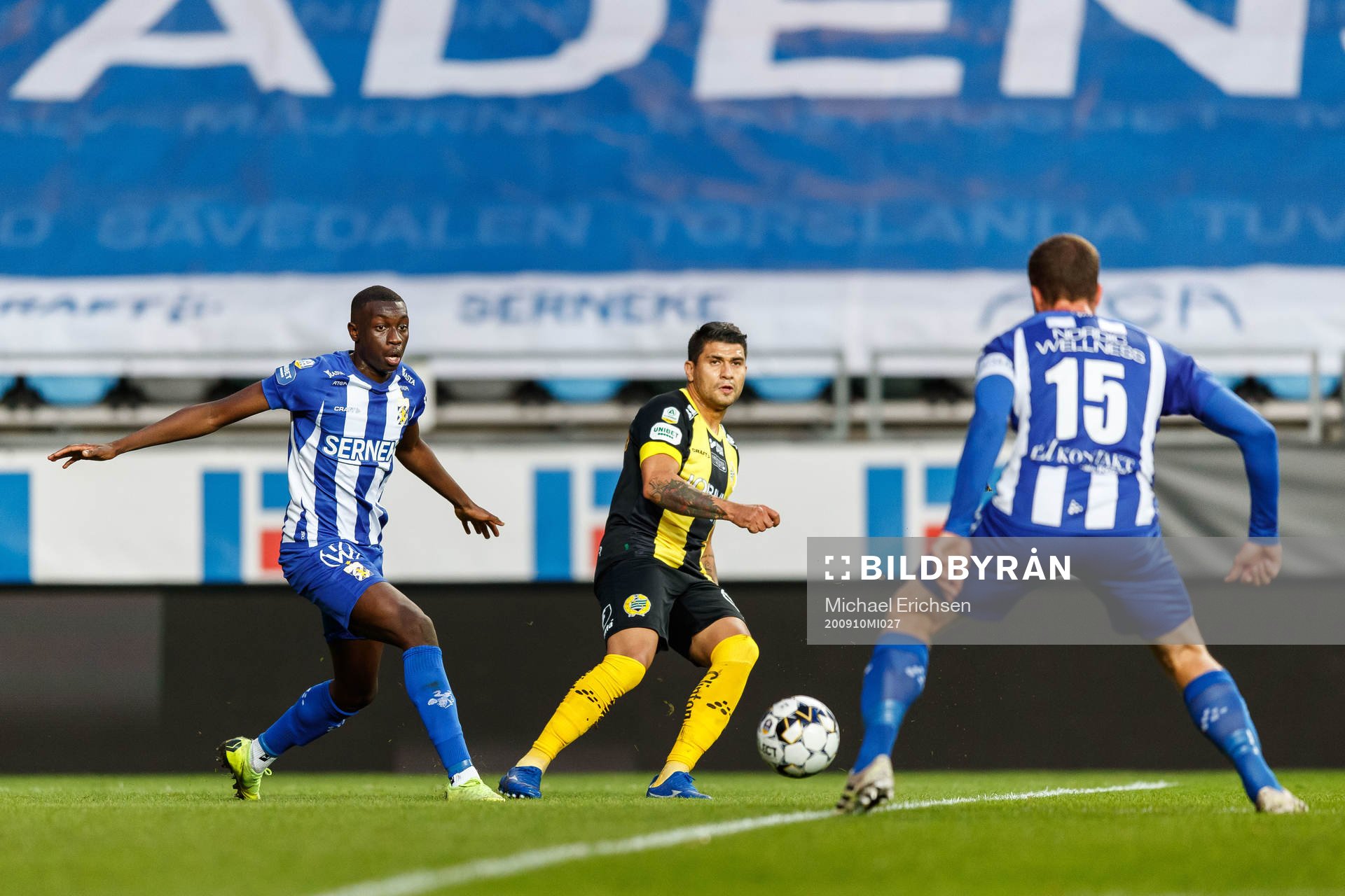 IFK Göteborgs Yahya Kalley och Hammarbys Paulinho