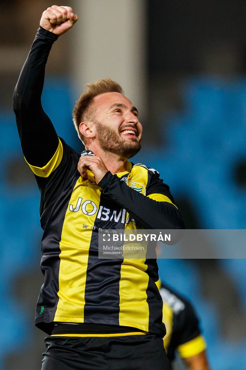 Hammarbys Muamer Tankovic jublar