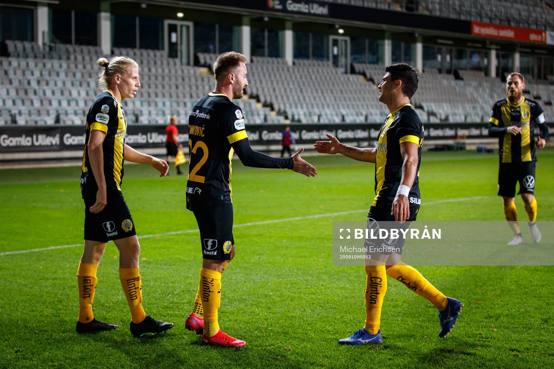 Hammarbys Gustav Ludwigson, Muamer Tankovic och Paulinho