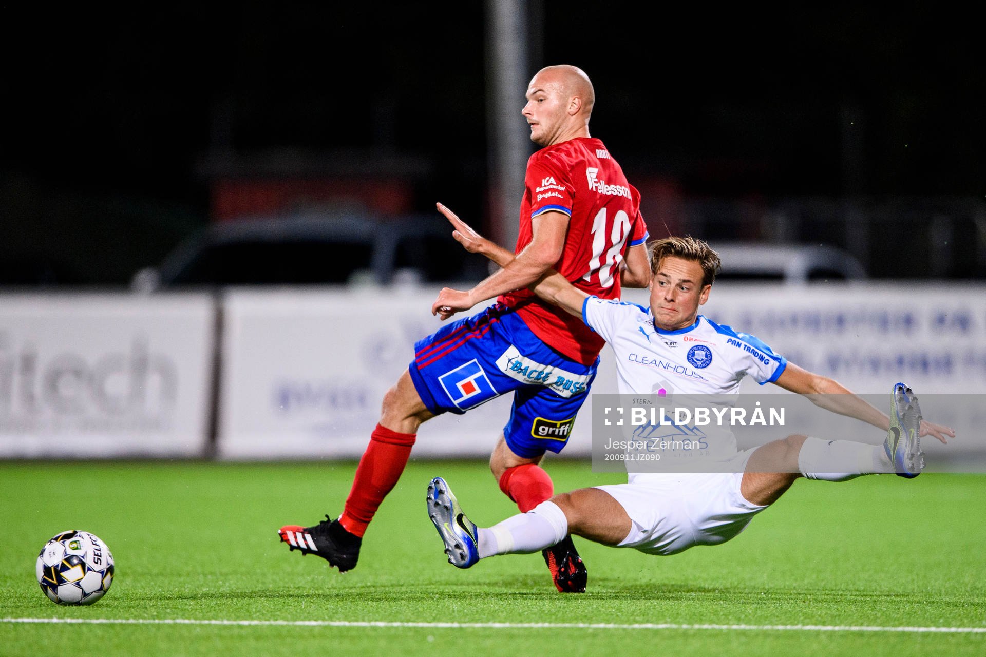 Östers Jonathan Drott och Akropolis Cesar Weilid