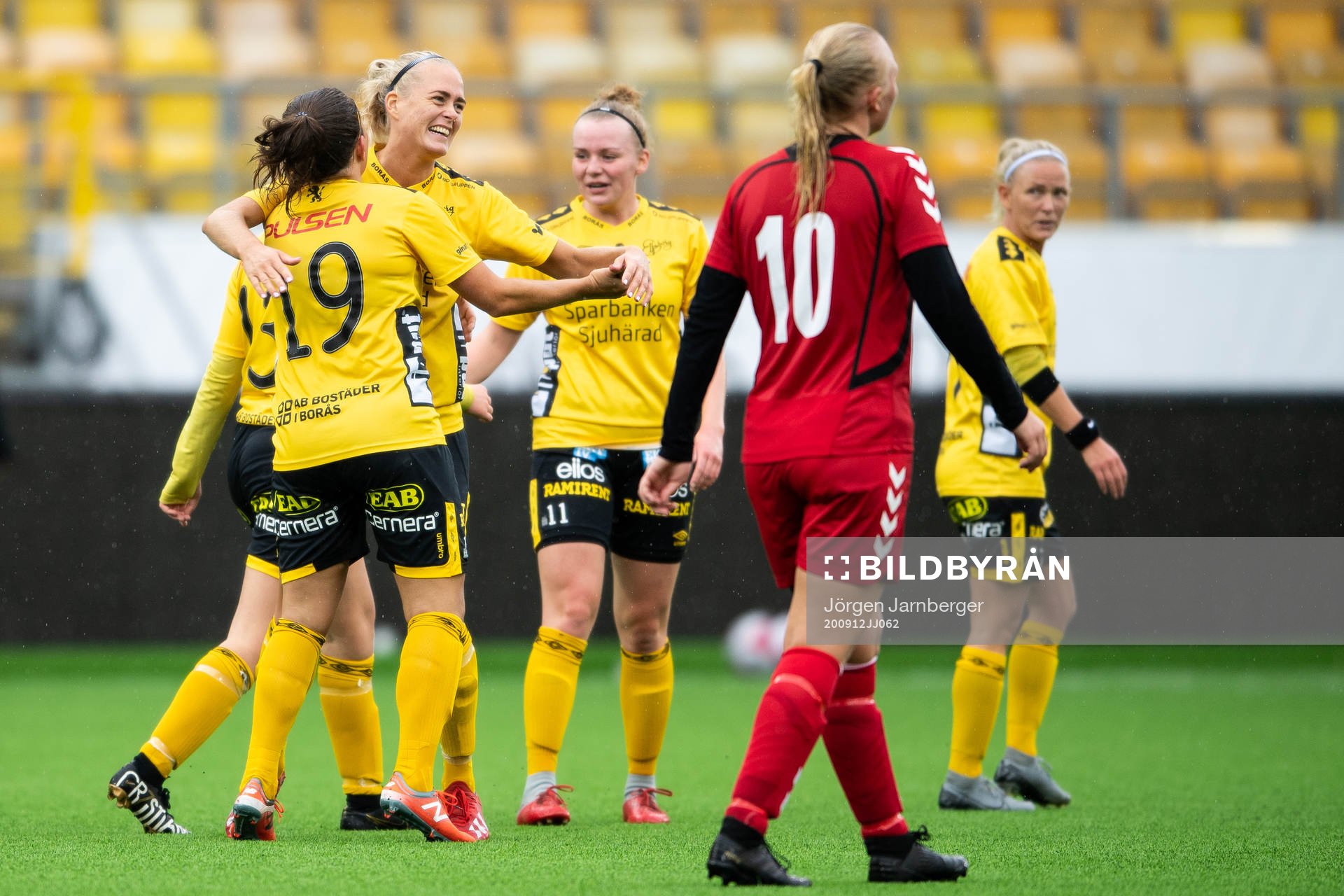 Elfsborgs Ellen Larsson jublar