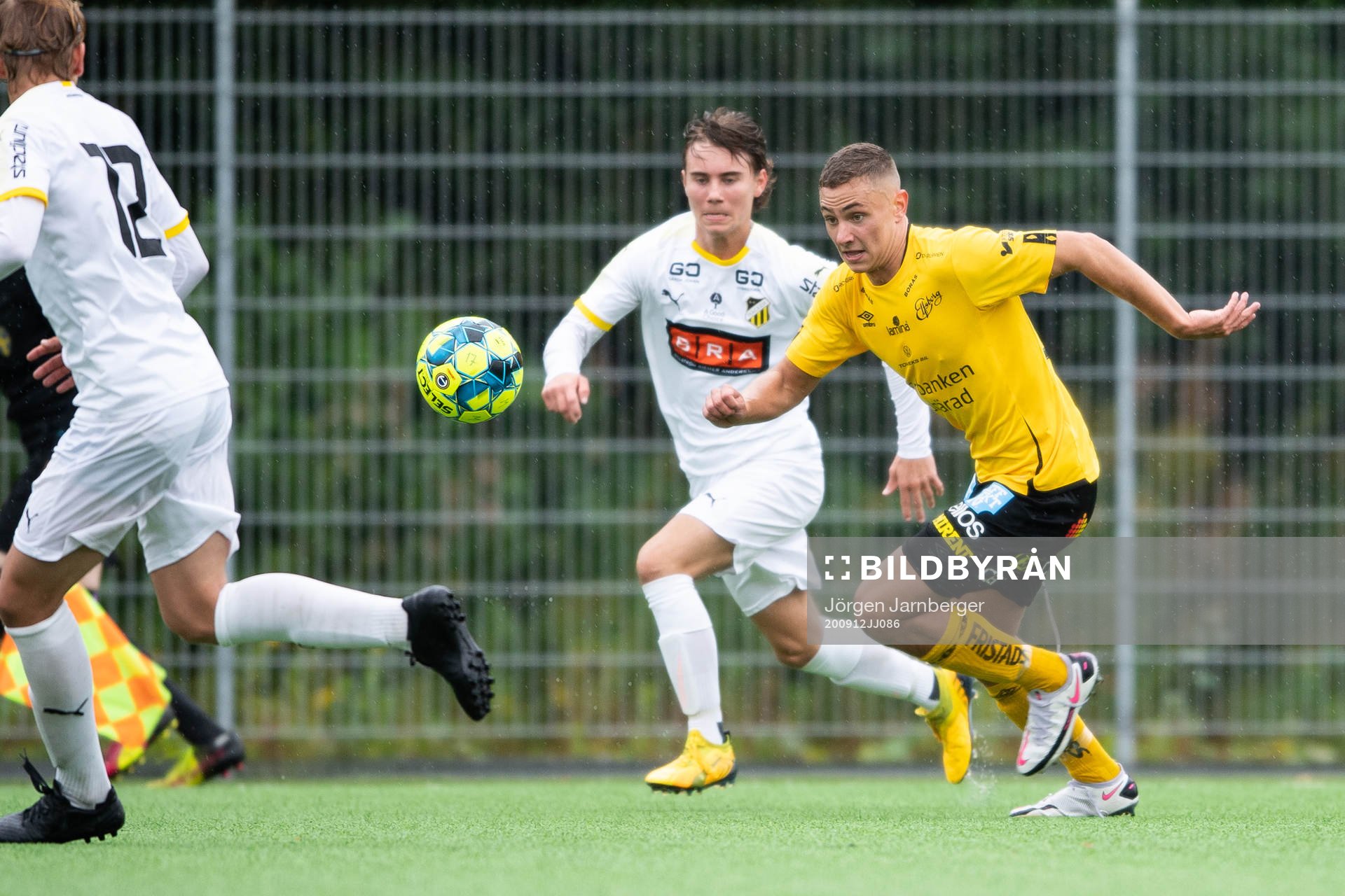 Elfsborgs Theo Lind och Häckens Kristophe Schepens hunder