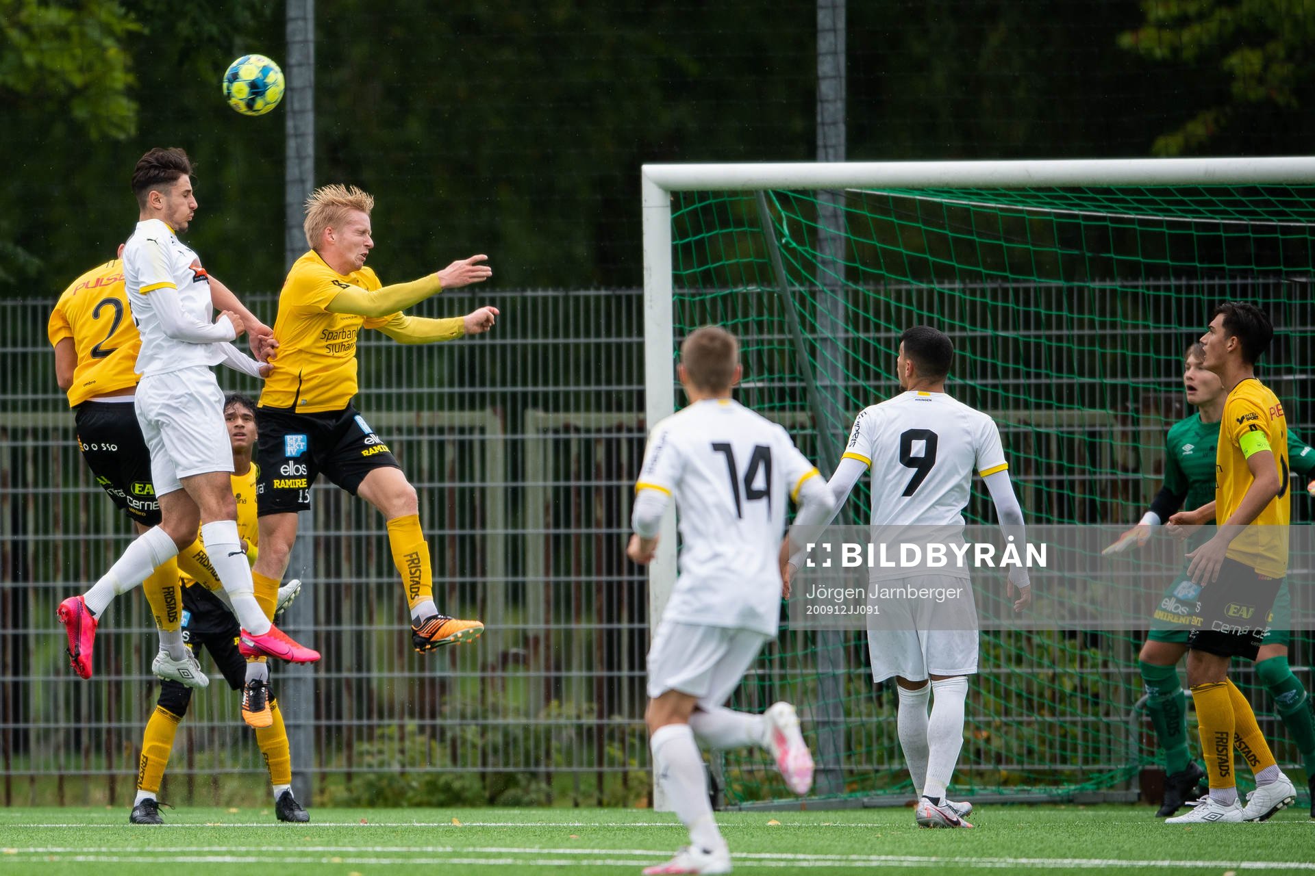 Elfsborgs Otto Gustafsson och Häckens Leonardo Farah