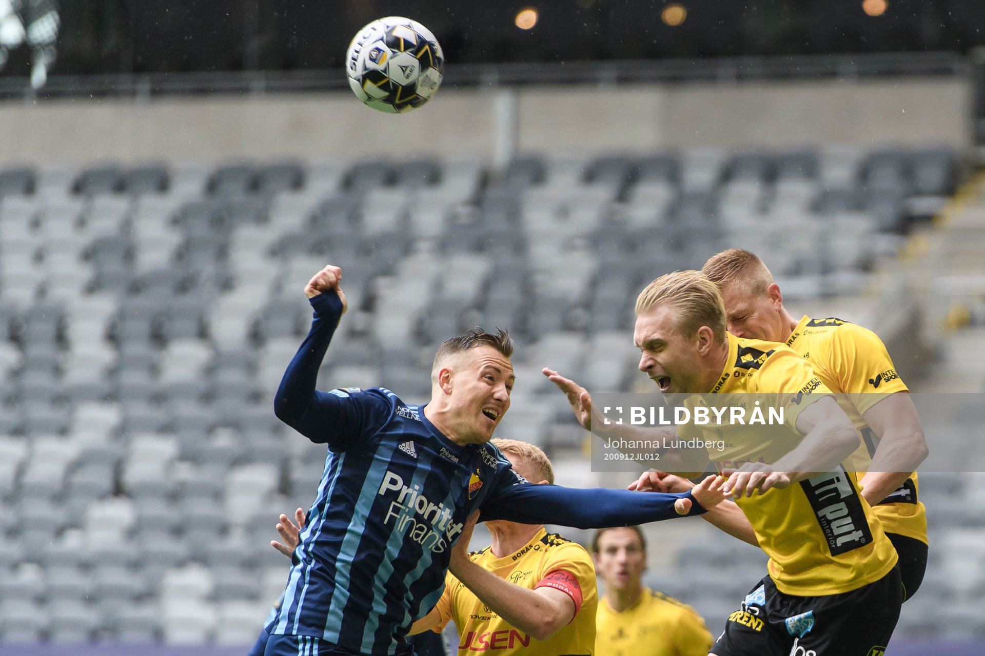 Djurgårdens Fredrik Ulvestad och Elfsborgs Johan Larsson