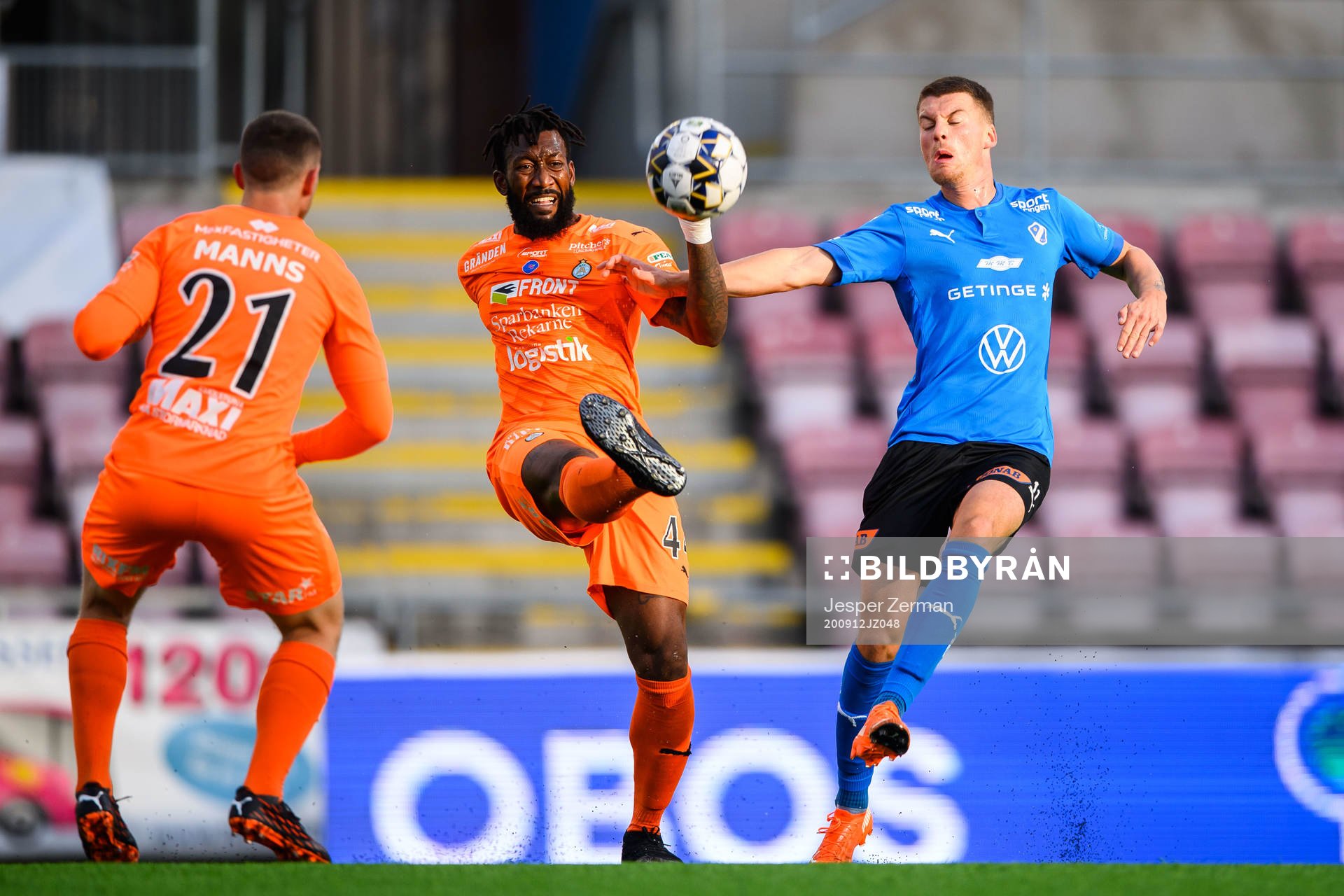 AFC Eskilstunas Abdel Rhamane Khalil Diarra och Halmstads