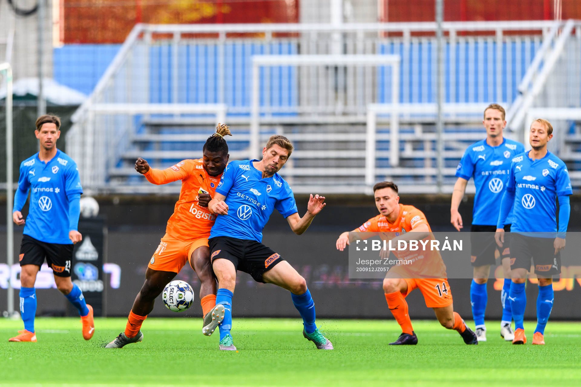 AFC Eskilstunas Onyedikachukwu Samuel Nnamani och Halmstads