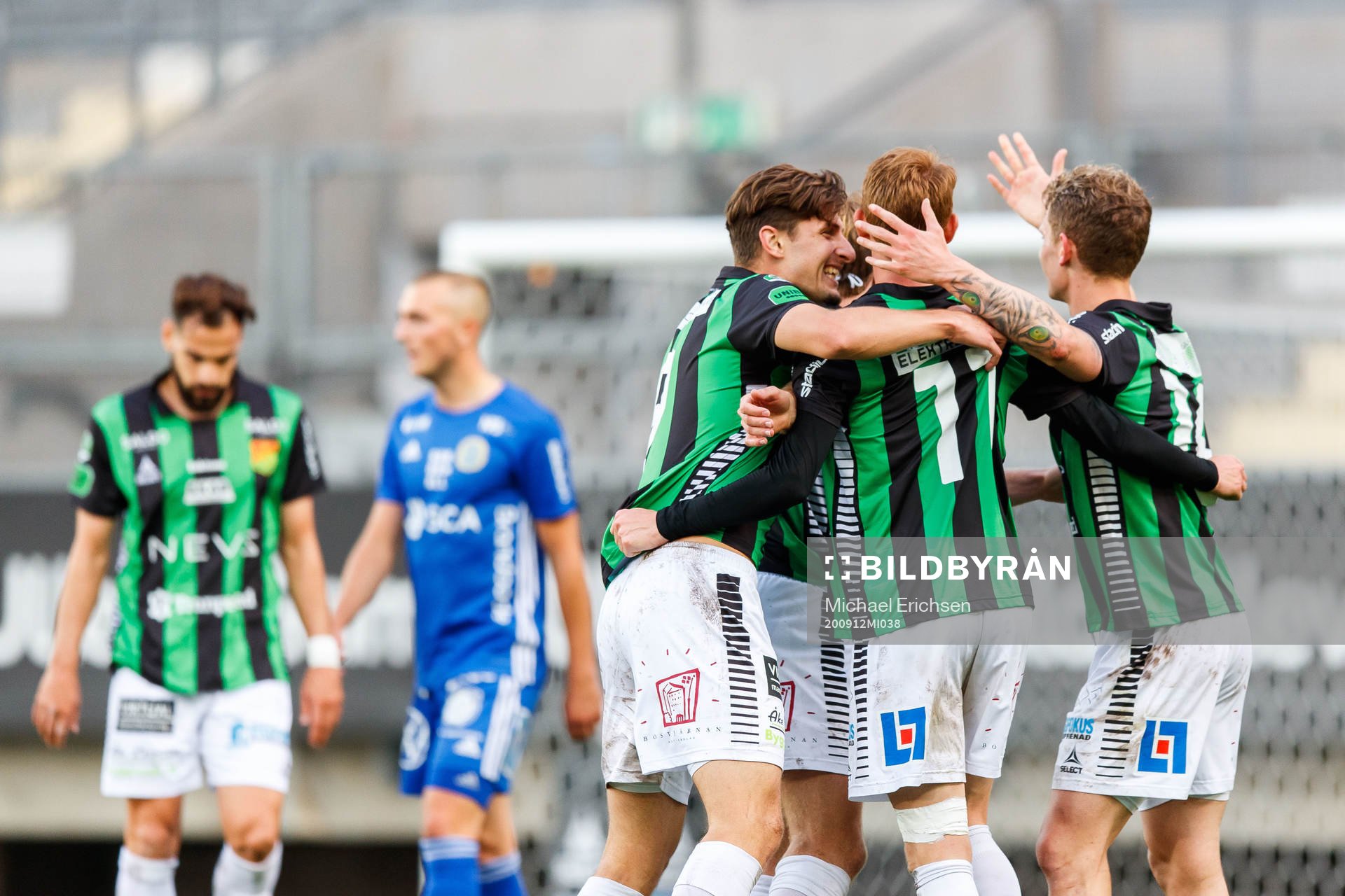GAIS Julius Lindberg jublar med lagkamrater efter 3-1 under fotbollsmatchen i Superettan mellan GAIS och GIF Sundsvall den 12 september 2020 i Göteborg.